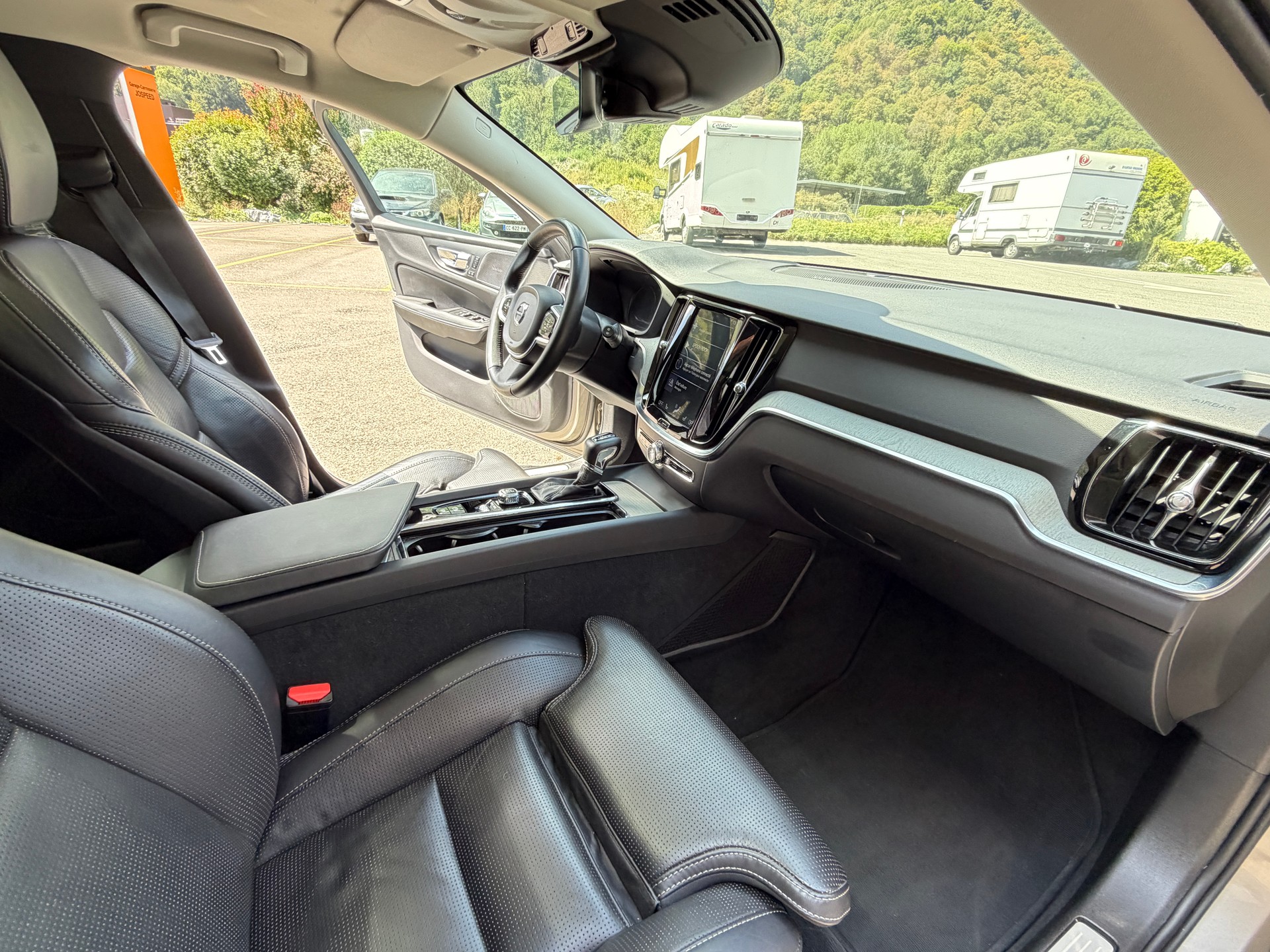 VOLVO V60 T6 AWD Inscription Geartronic-image-8