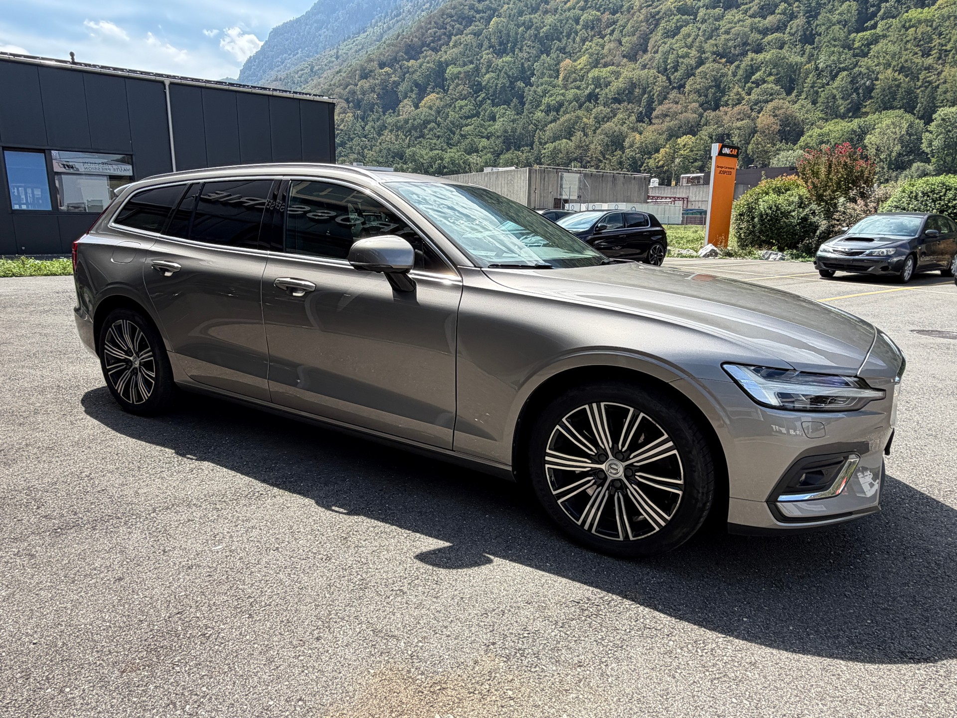 VOLVO V60 T6 AWD Inscription Geartronic-image-4