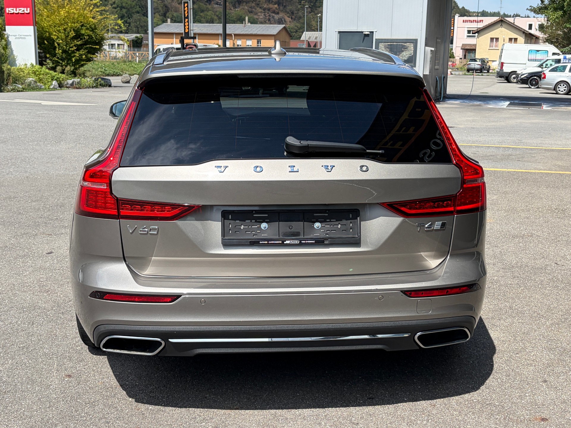 VOLVO V60 T6 AWD Inscription Geartronic-image-3