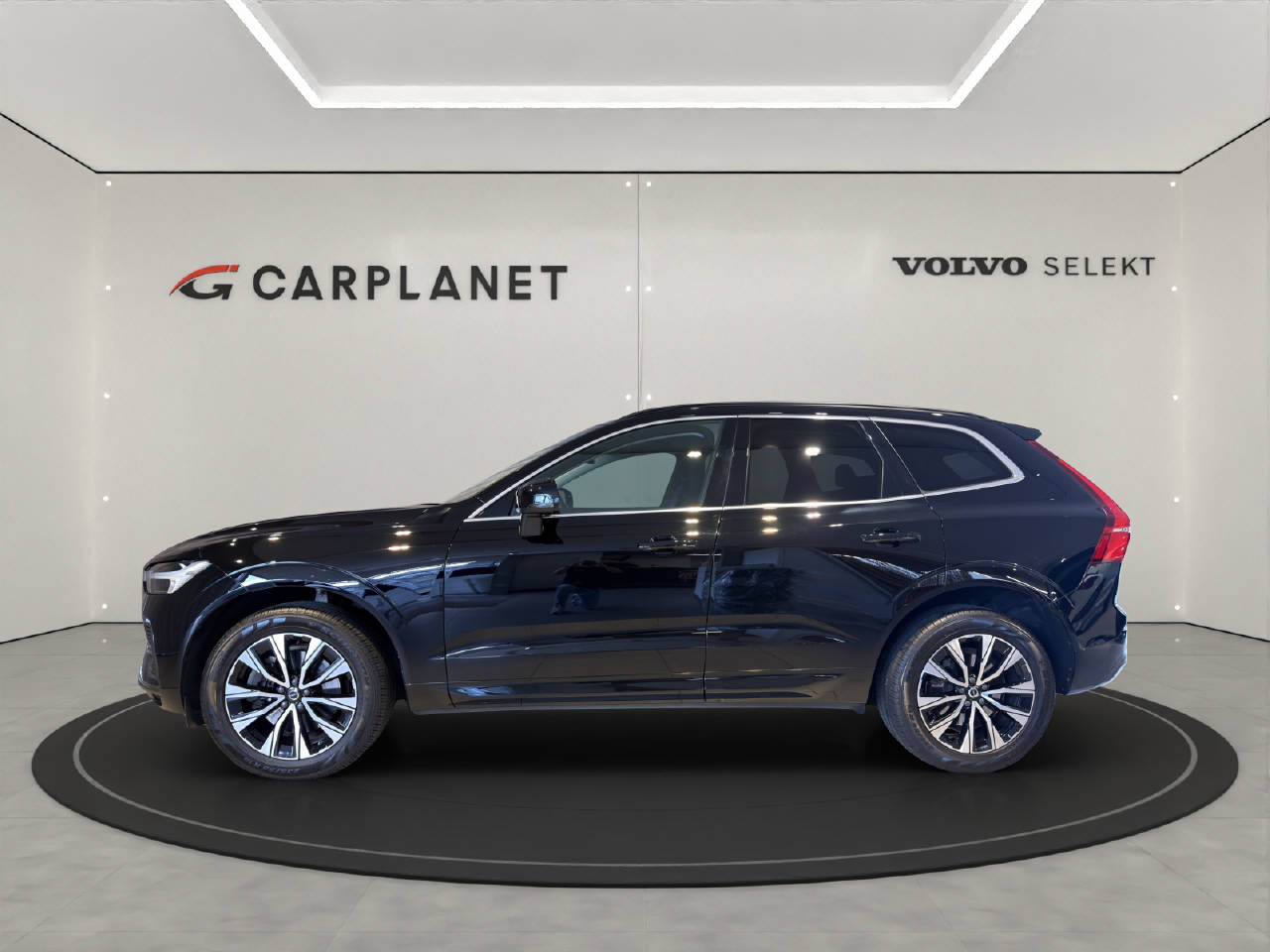 VOLVO XC60 2.0 B4 MH Momentum AWD-image-1