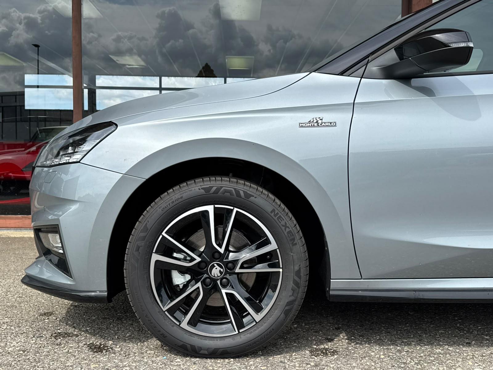SKODA Fabia 1.0 TSI Monte Carlo DSG-image-5
