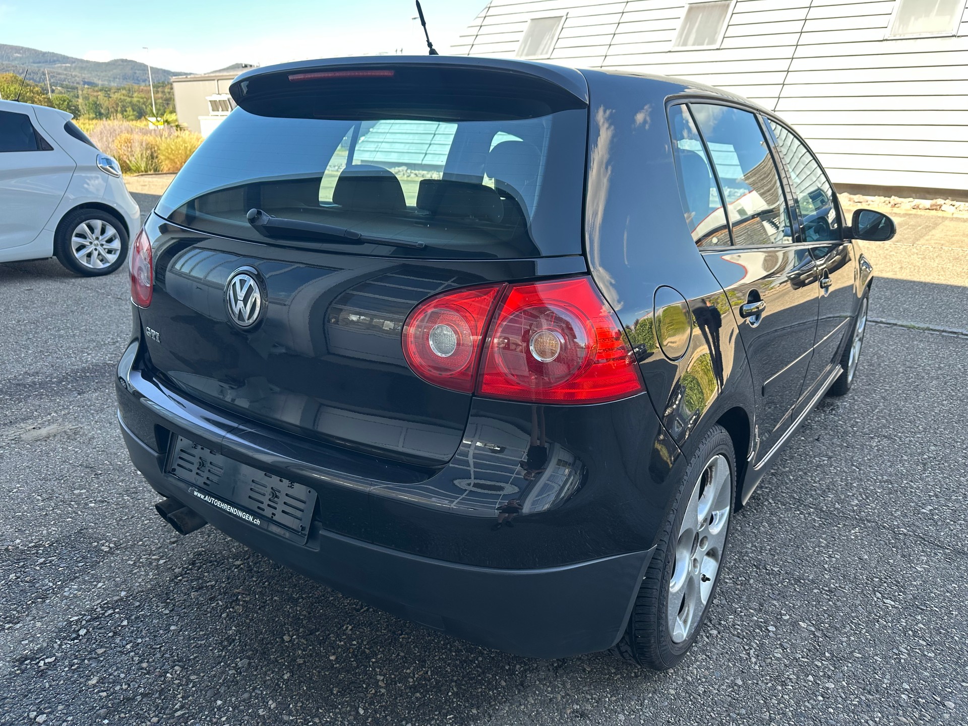 VW Golf 2.0 TFSI GTI-image-7