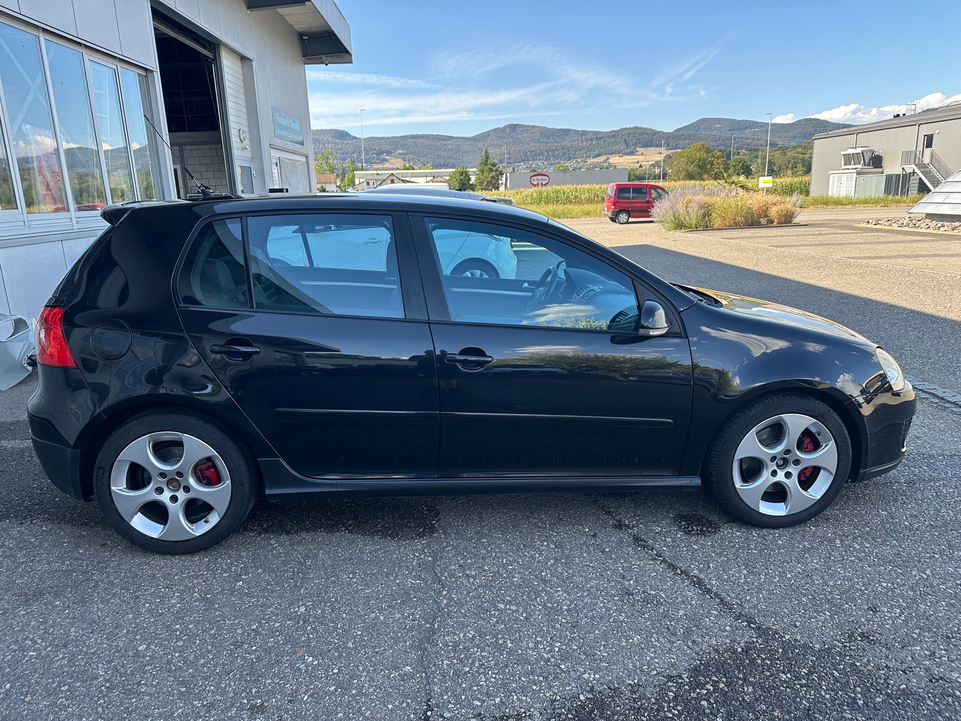 VW Golf 2.0 TFSI GTI-image-5