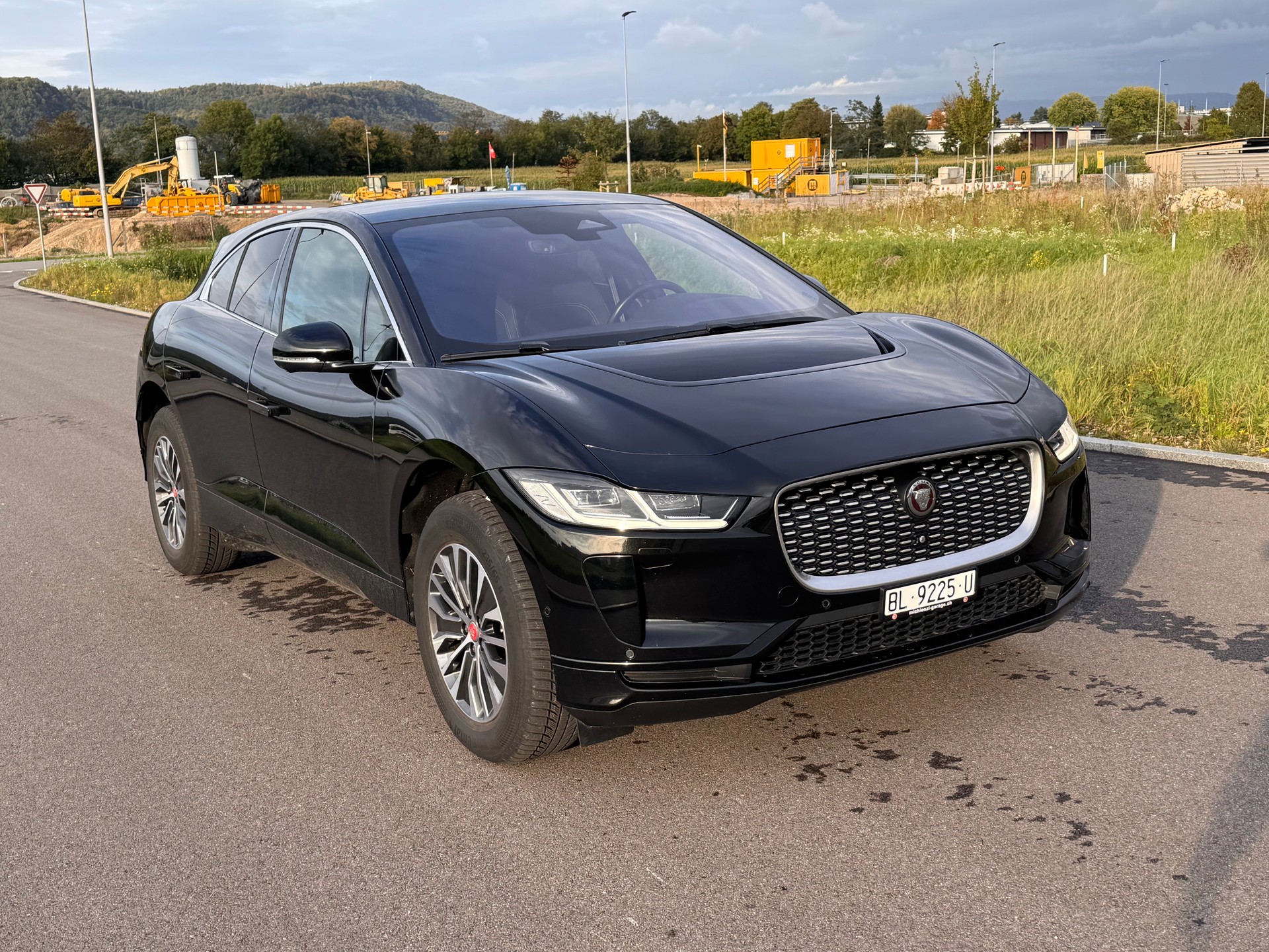 JAGUAR I-Pace EV400 S AWD-image-7