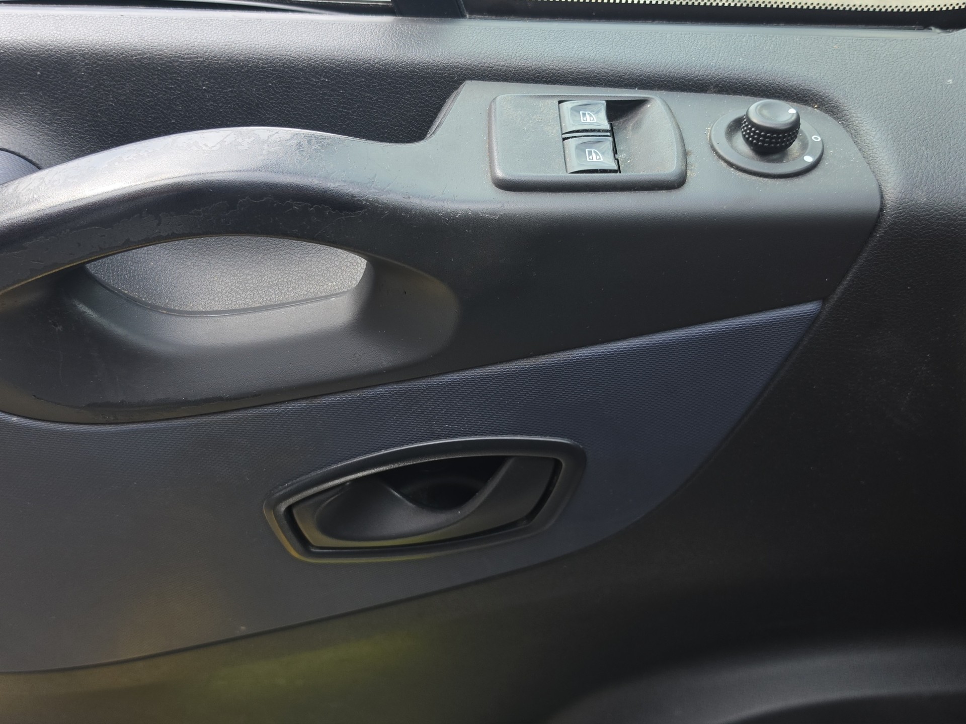 OPEL Vivaro 1.6 BiTurbo CDTI ecoFLEX 2.7t L1H1-image-10