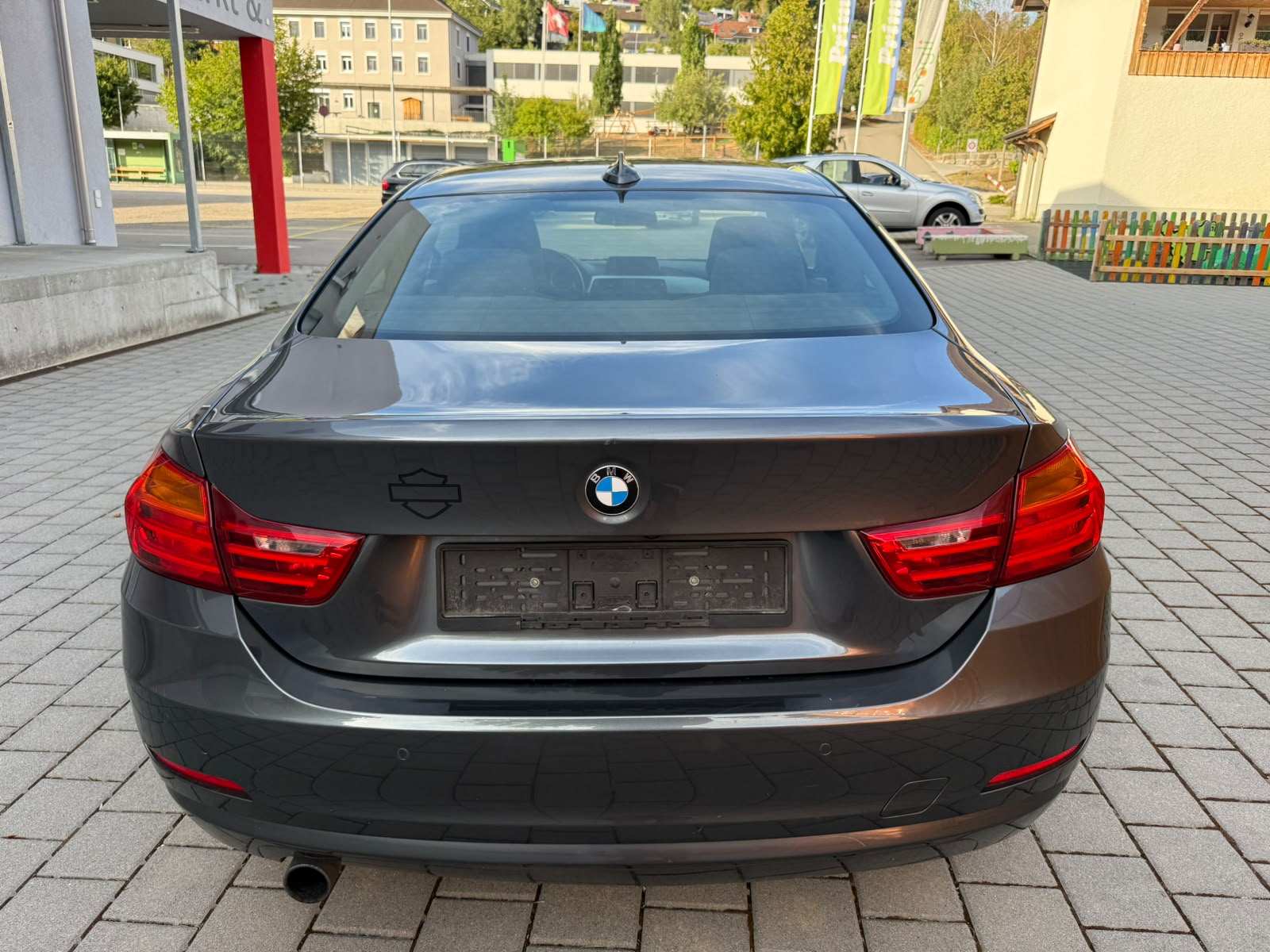 BMW 420i Coupé xDrive Sport Line-image-3