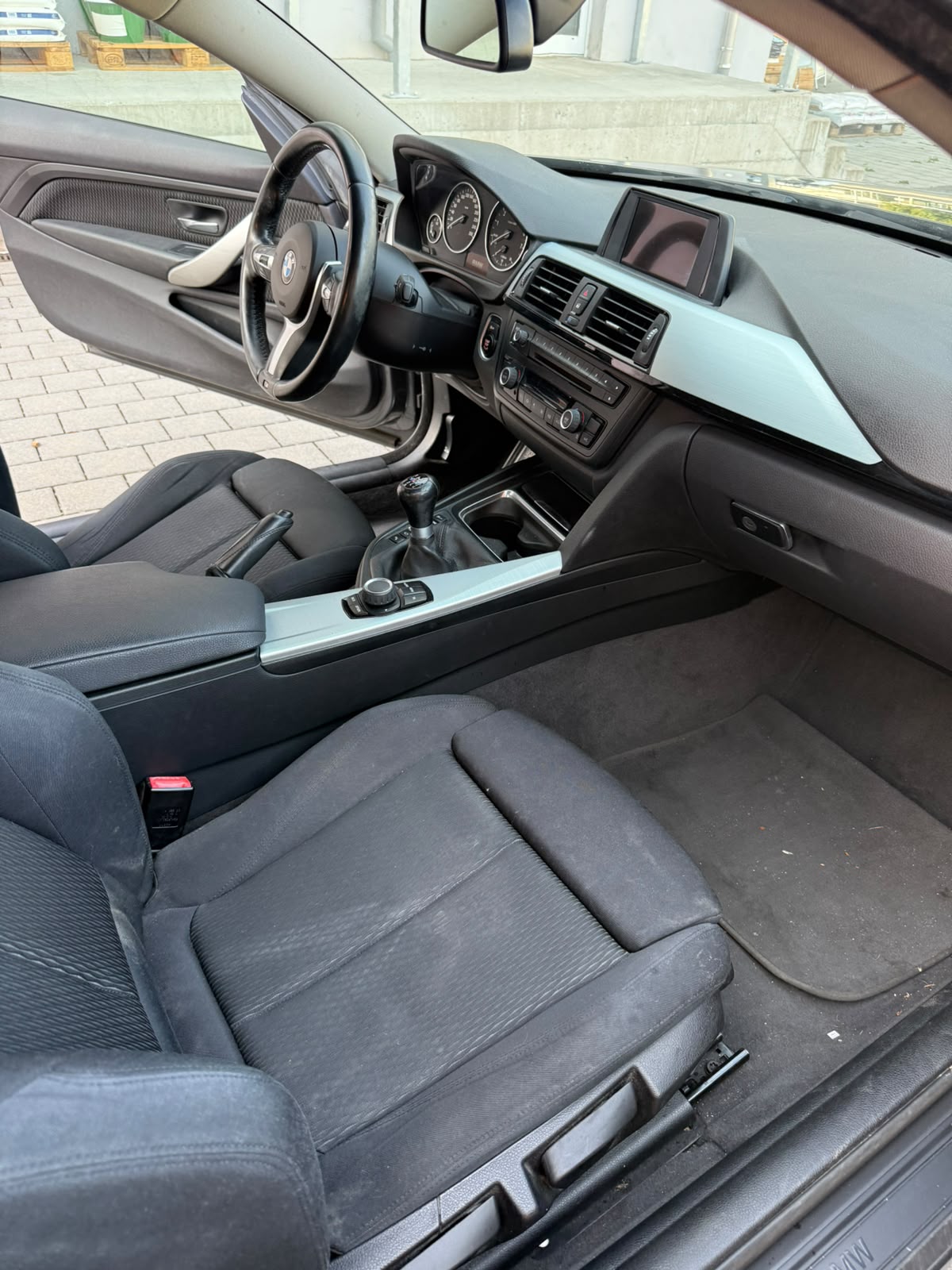 BMW 420i Coupé xDrive Sport Line-image-8