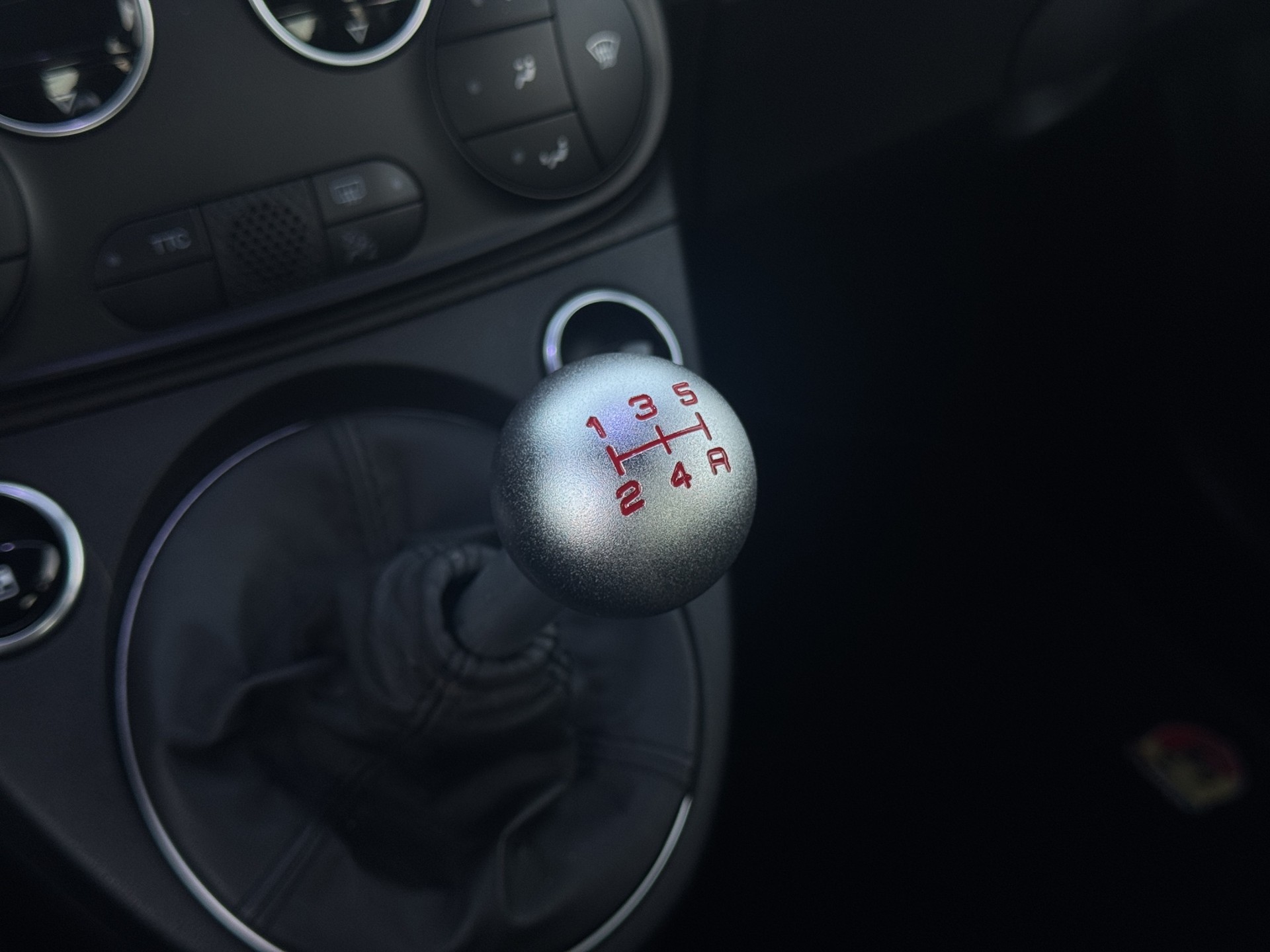 FIAT 595 Abarth 1.4 T-Jet 145-image-15