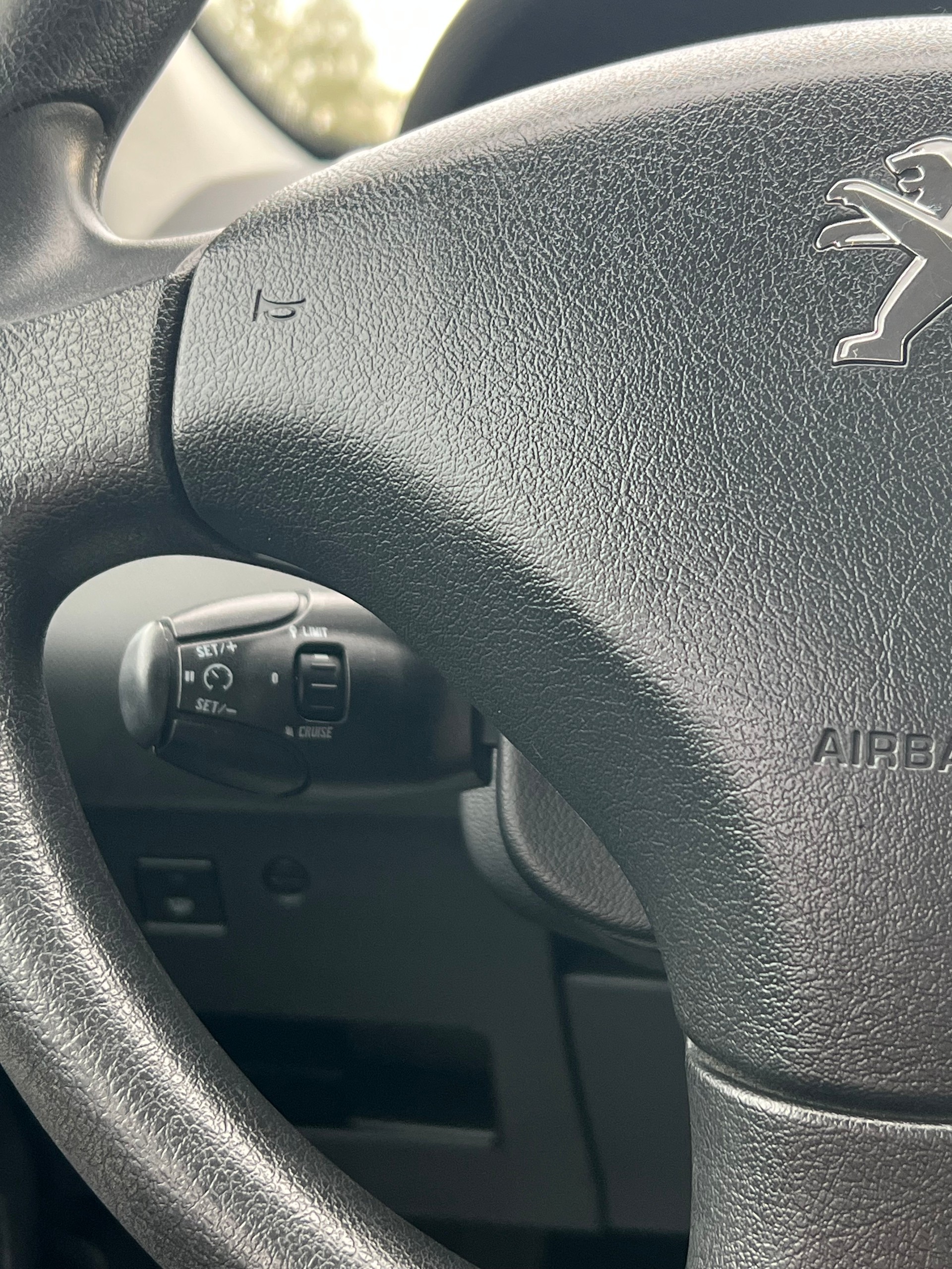 PEUGEOT 308 SW 1.6 HDI Access EGS6-image-12