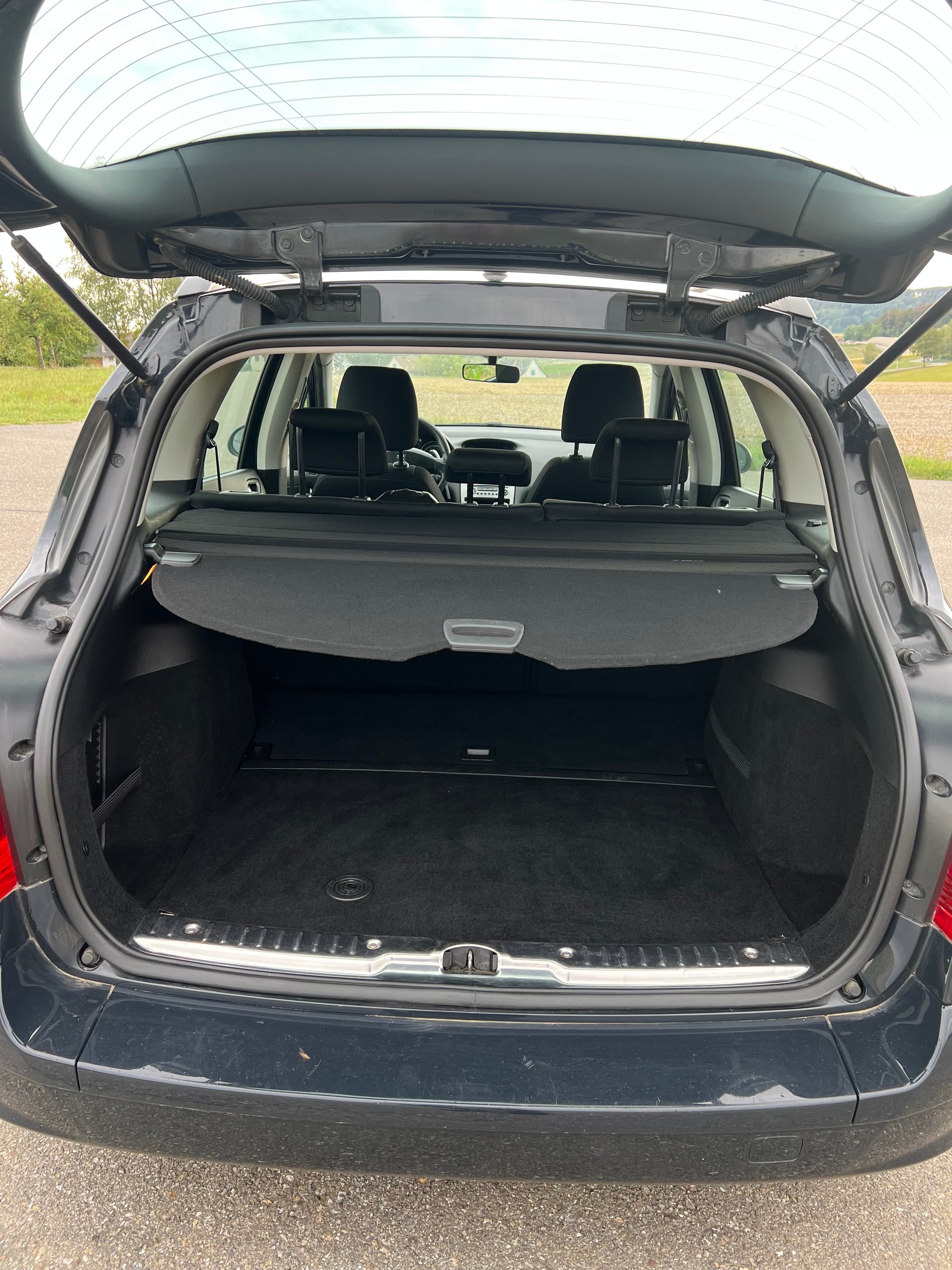 PEUGEOT 308 SW 1.6 HDI Access EGS6-image-5