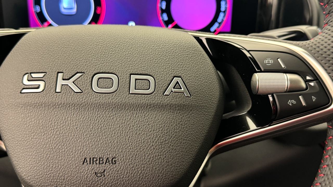 SKODA Kodiaq 2.0 TSI RS 4x4-image-9