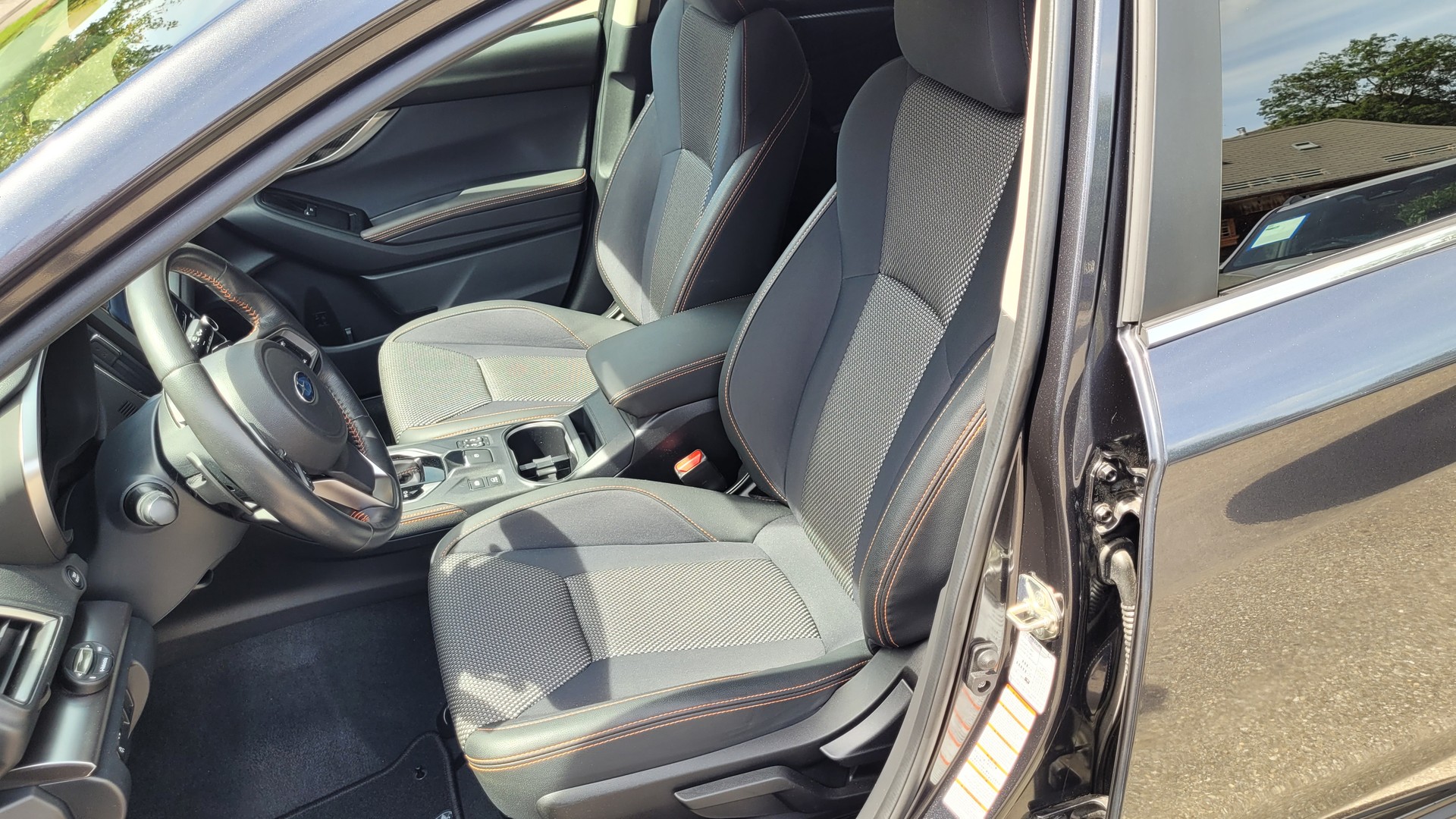 SUBARU XV 2.0 Swiss Plus AWD Lineartronic-image-12