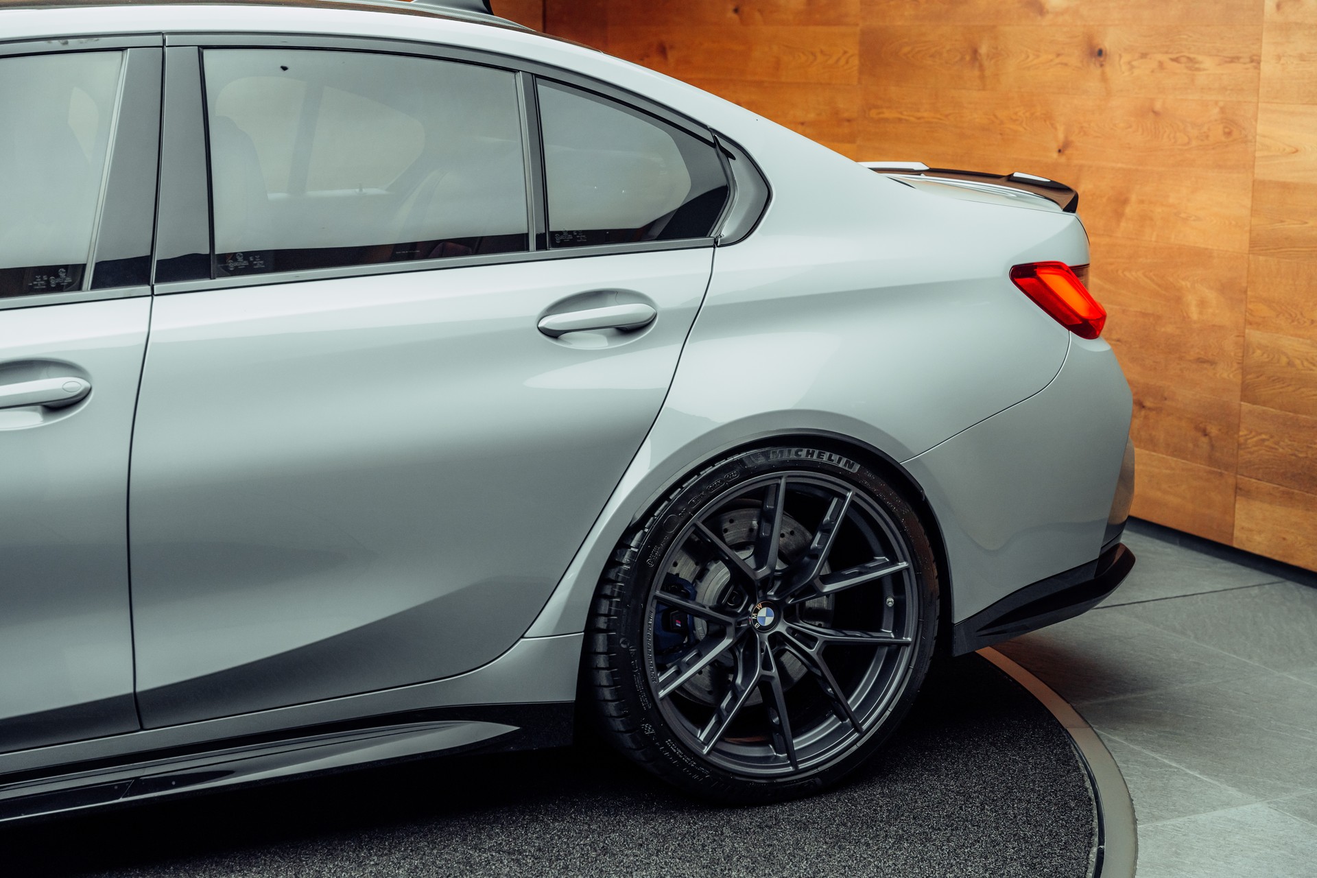 BMW M3 Competition xDrive-image-18