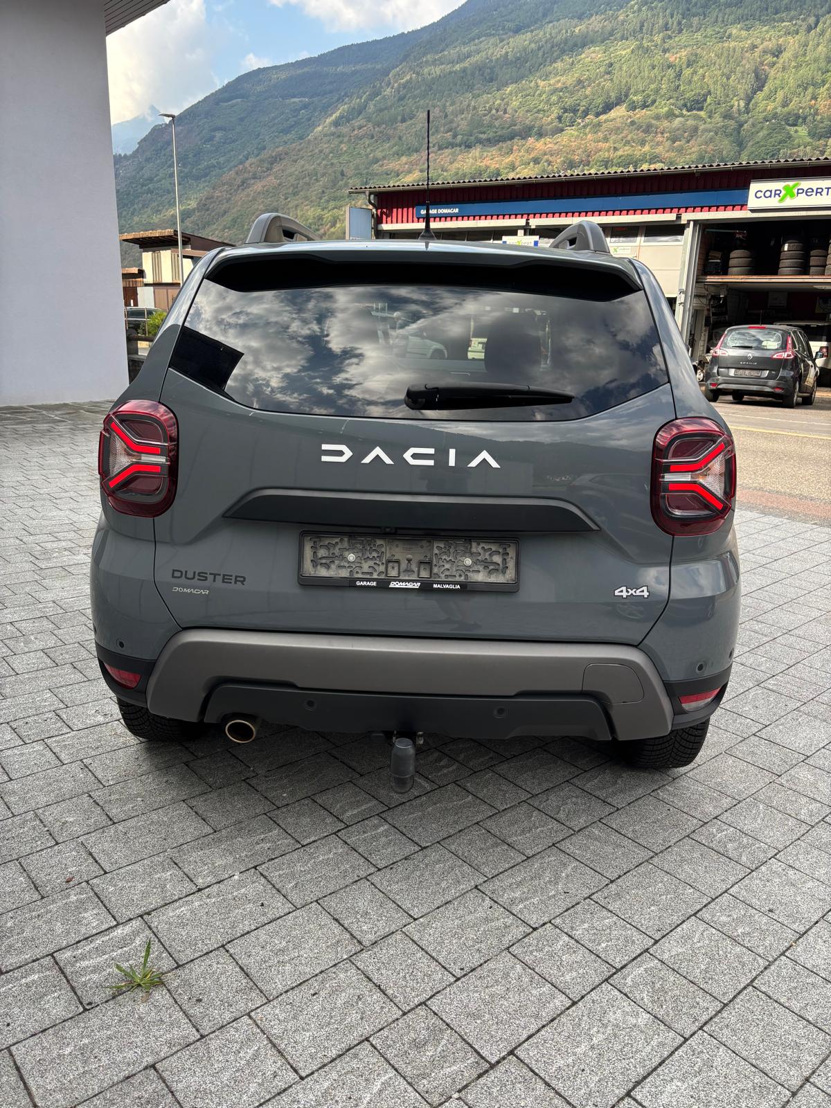 DACIA Duster TCe 150 Journey 4x4-image-3