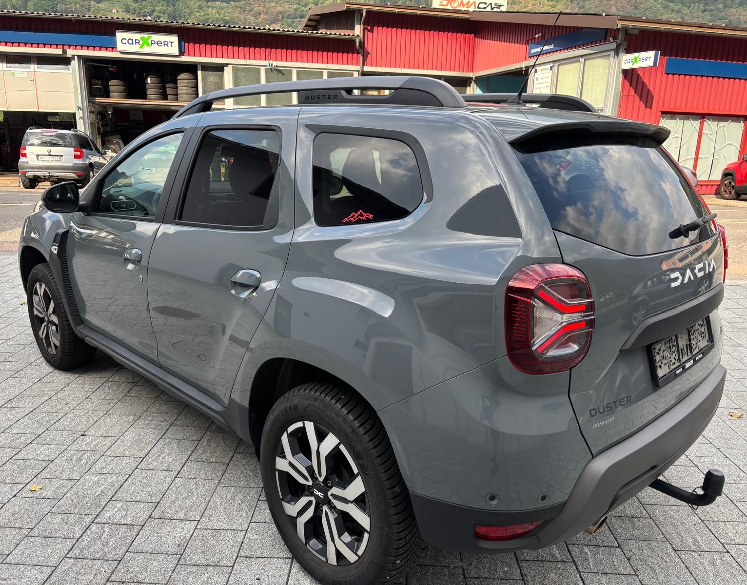 DACIA Duster TCe 150 Journey 4x4-image-4