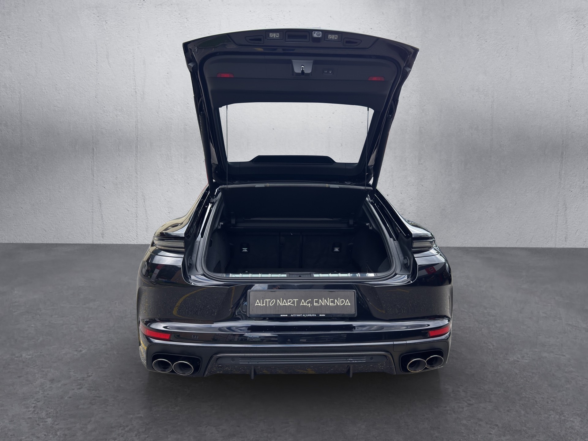 PORSCHE Panamera Turbo S E-Hybrid-image-18