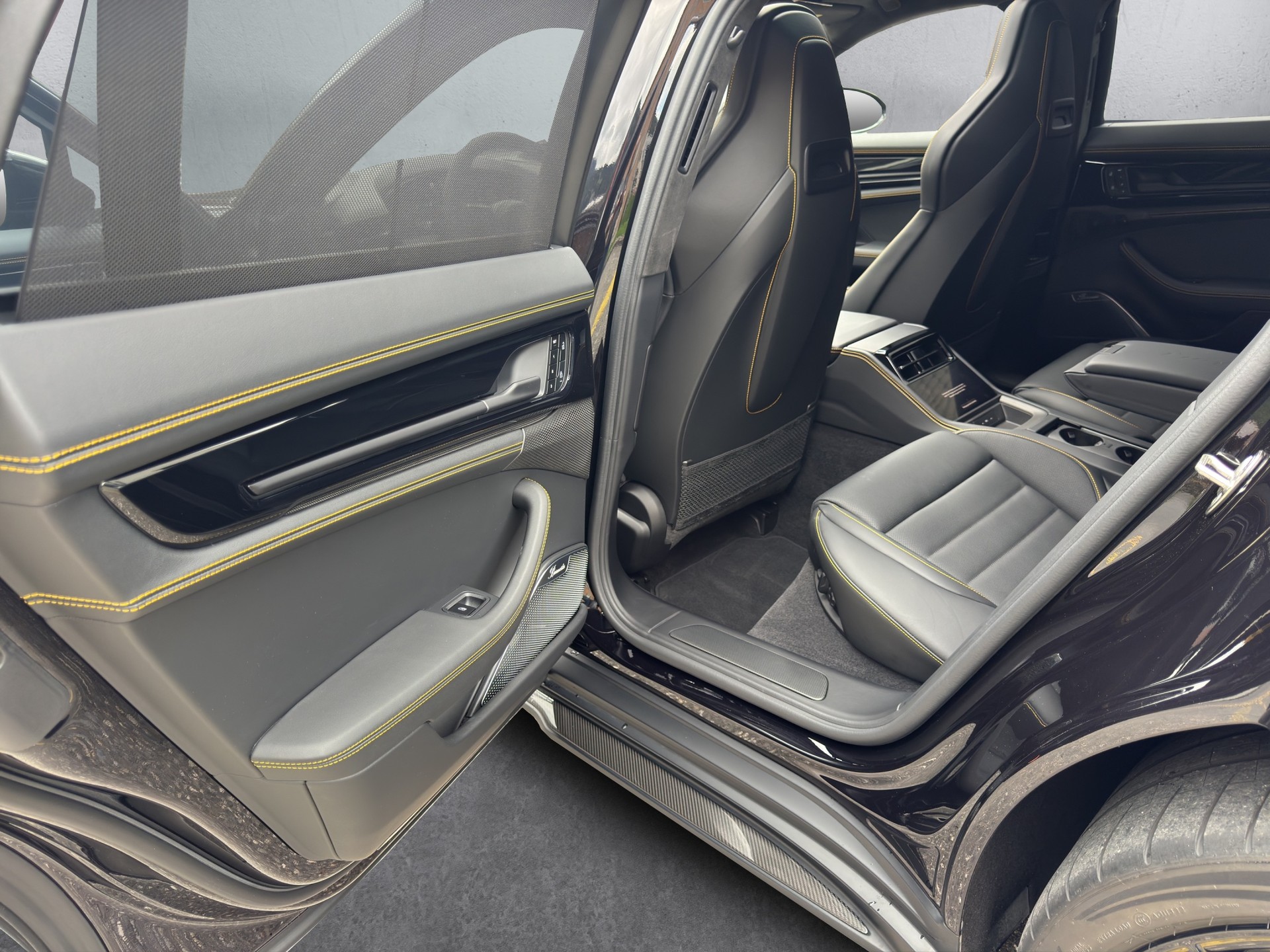 PORSCHE Panamera Turbo S E-Hybrid-image-13