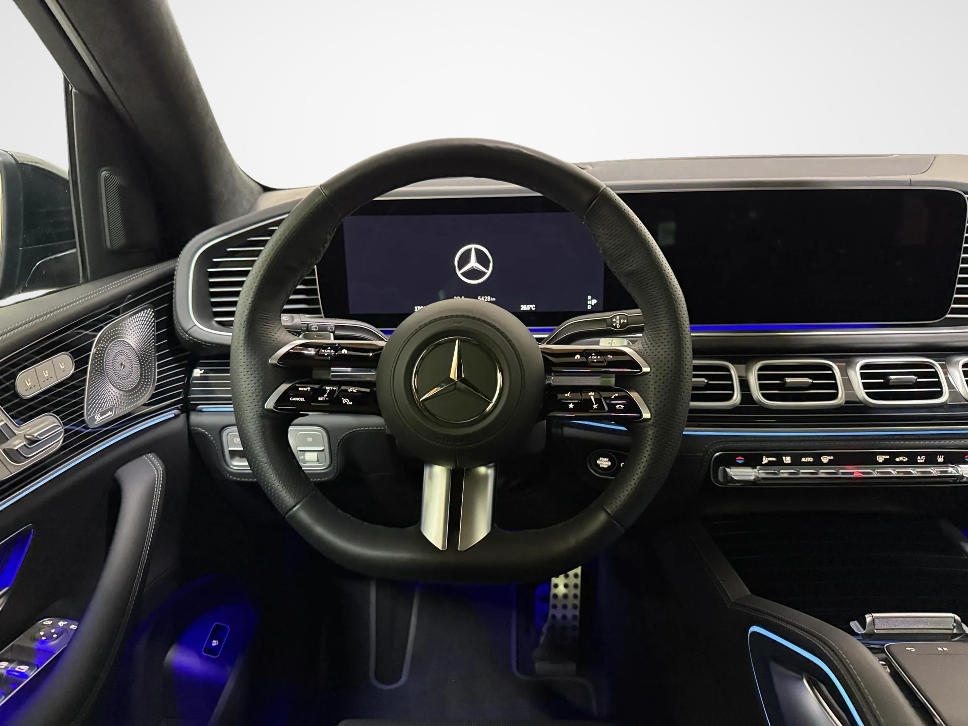 MERCEDES-BENZ GLS 450 d 4Matic 9G-Tronic-image-25