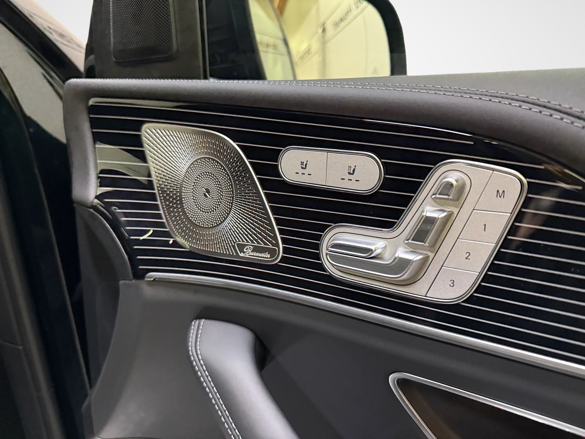 MERCEDES-BENZ GLS 450 d 4Matic 9G-Tronic-image-9