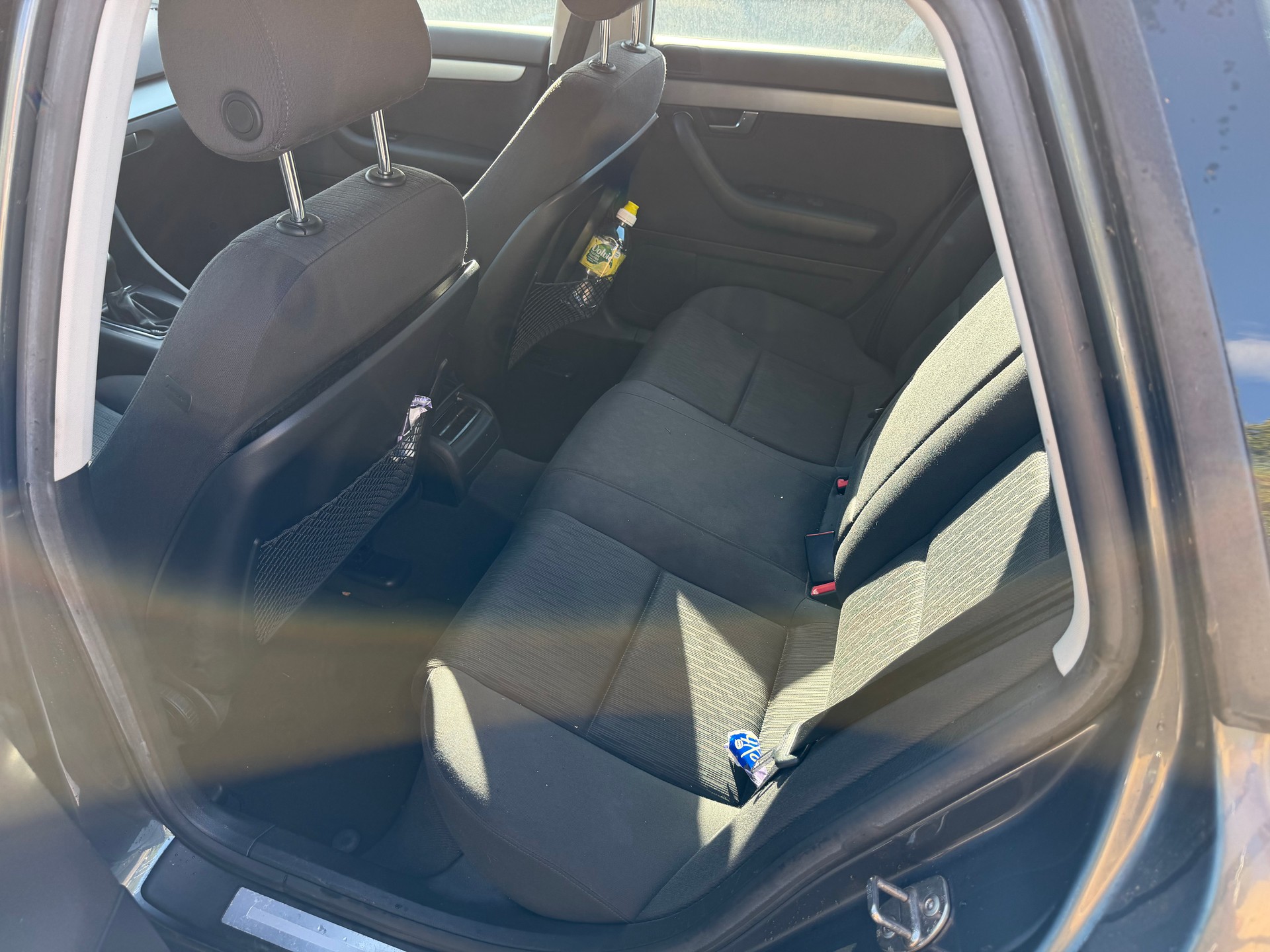 AUDI A4 Avant 1.8 Turbo-image-8