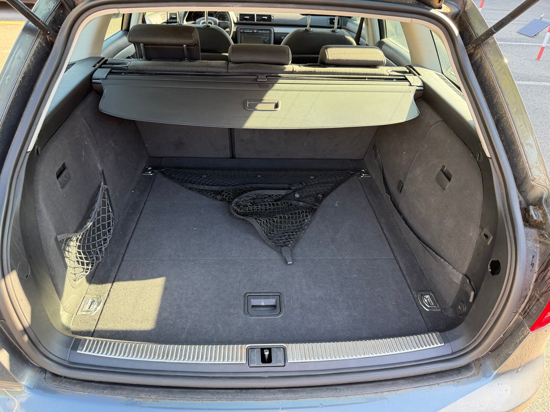 AUDI A4 Avant 1.8 Turbo-image-10
