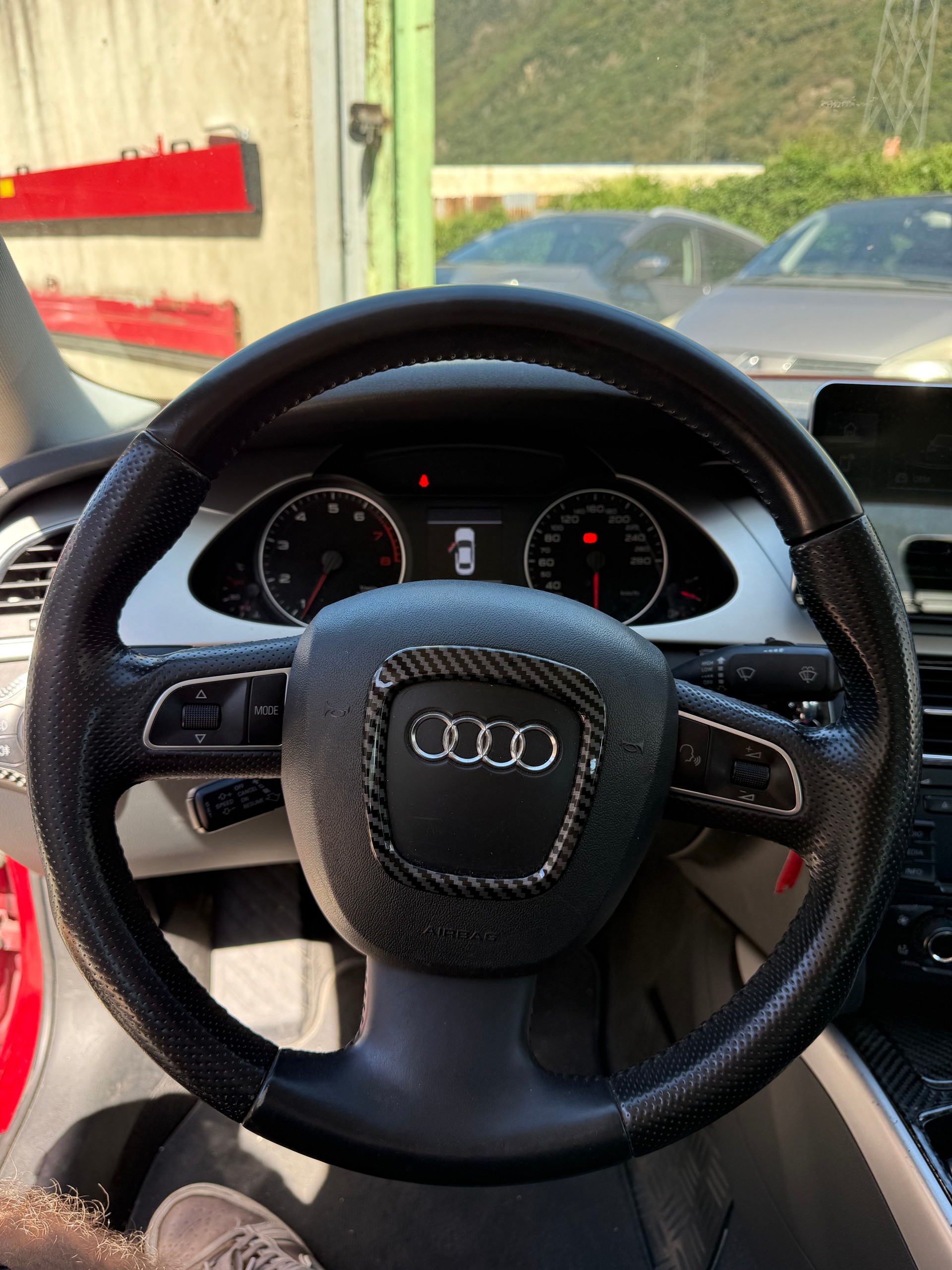 AUDI A4 Limousine 1.8 TFSI-image-12