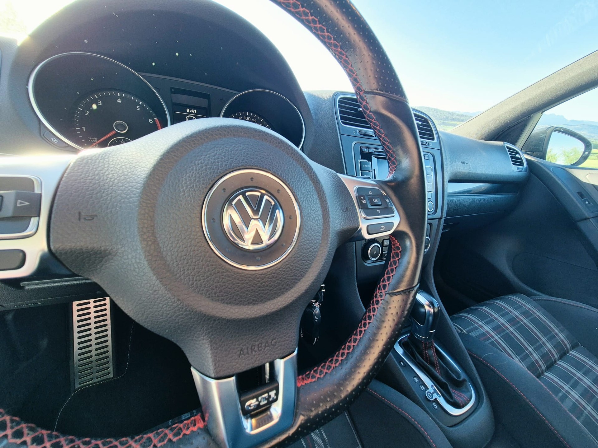 VW Golf 2.0 TSI GTI DSG-image-12