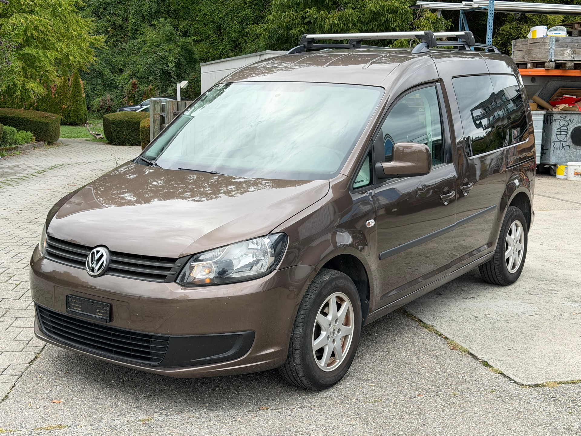 VW Caddy 1.2 TSI Family-image-6
