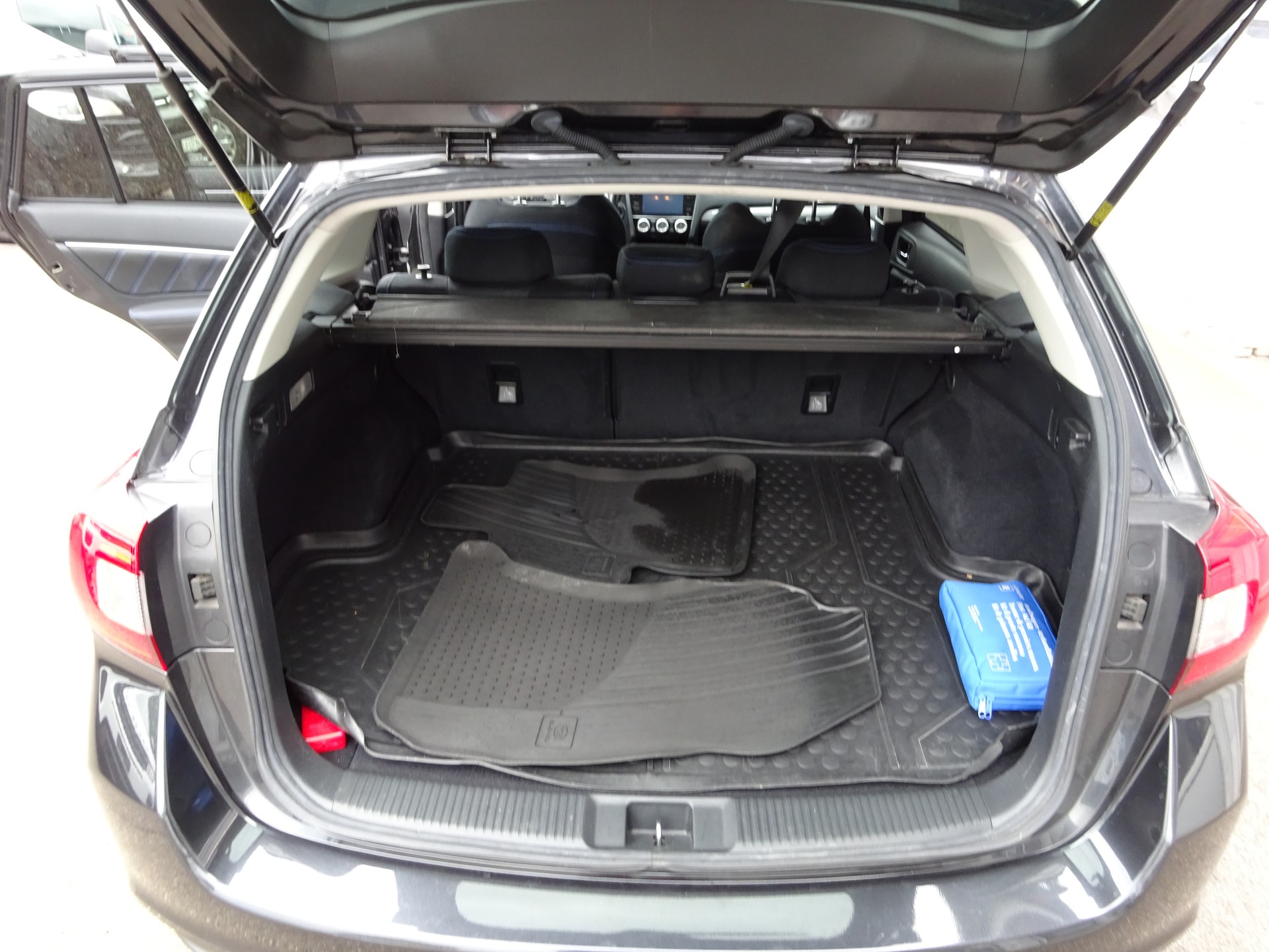 SUBARU Levorg 1.6DIT Luxury S AWD Lineartronic-image-11