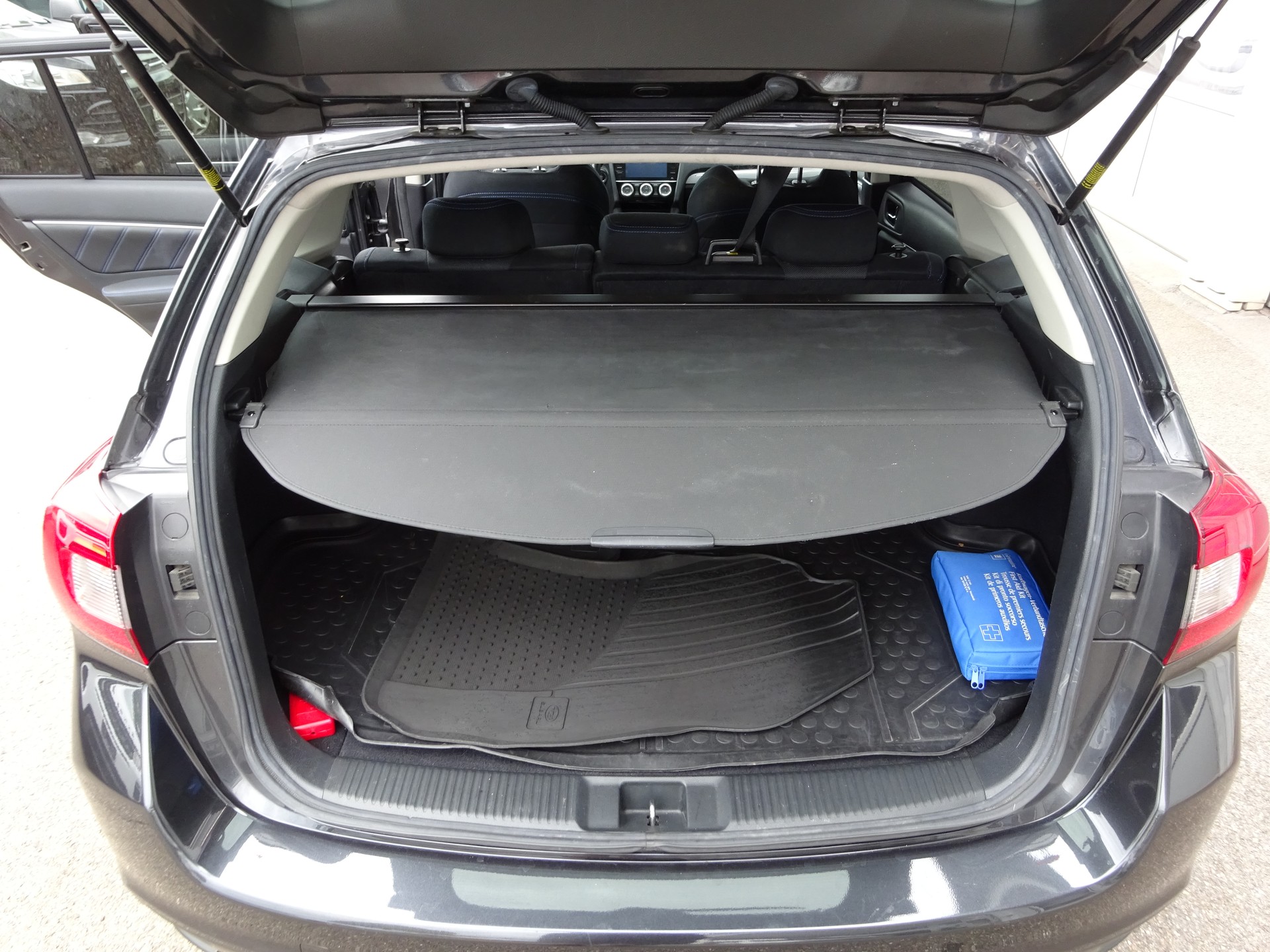 SUBARU Levorg 1.6DIT Luxury S AWD Lineartronic-image-12
