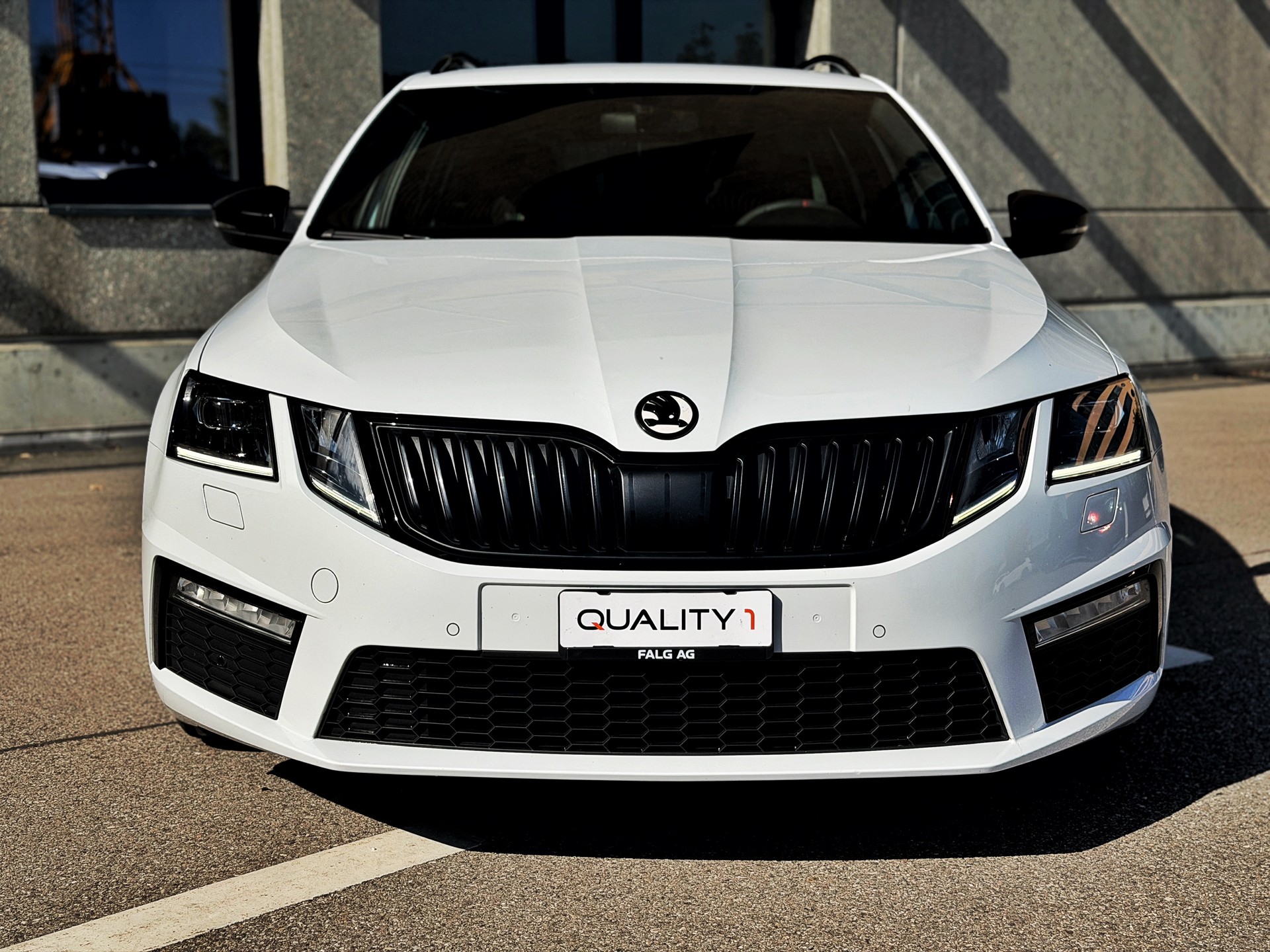 SKODA Octavia Combi 2.0 TDI RS 4x4 DSG-image-6