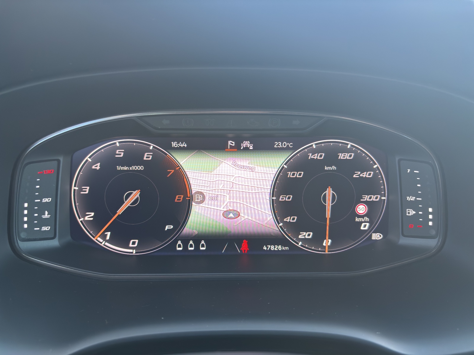 CUPRA Ateca 2.0TSI VZ 4Drive DSG mit fortl. Werksgarantie 5 Jahre, Leder & Supersportlenkrad-image-15