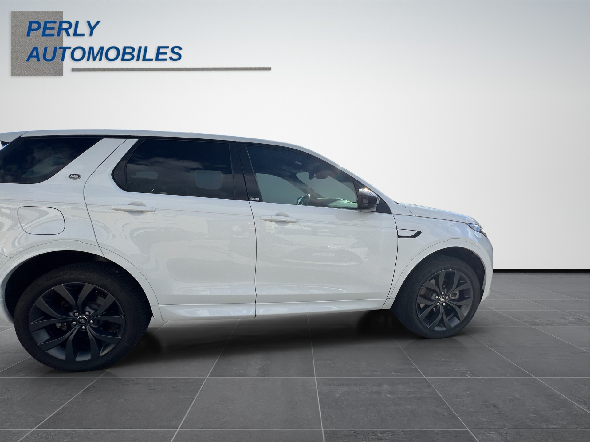 LAND ROVER Discovery Sport 1.5 T 300e R-Dynamic-image-6