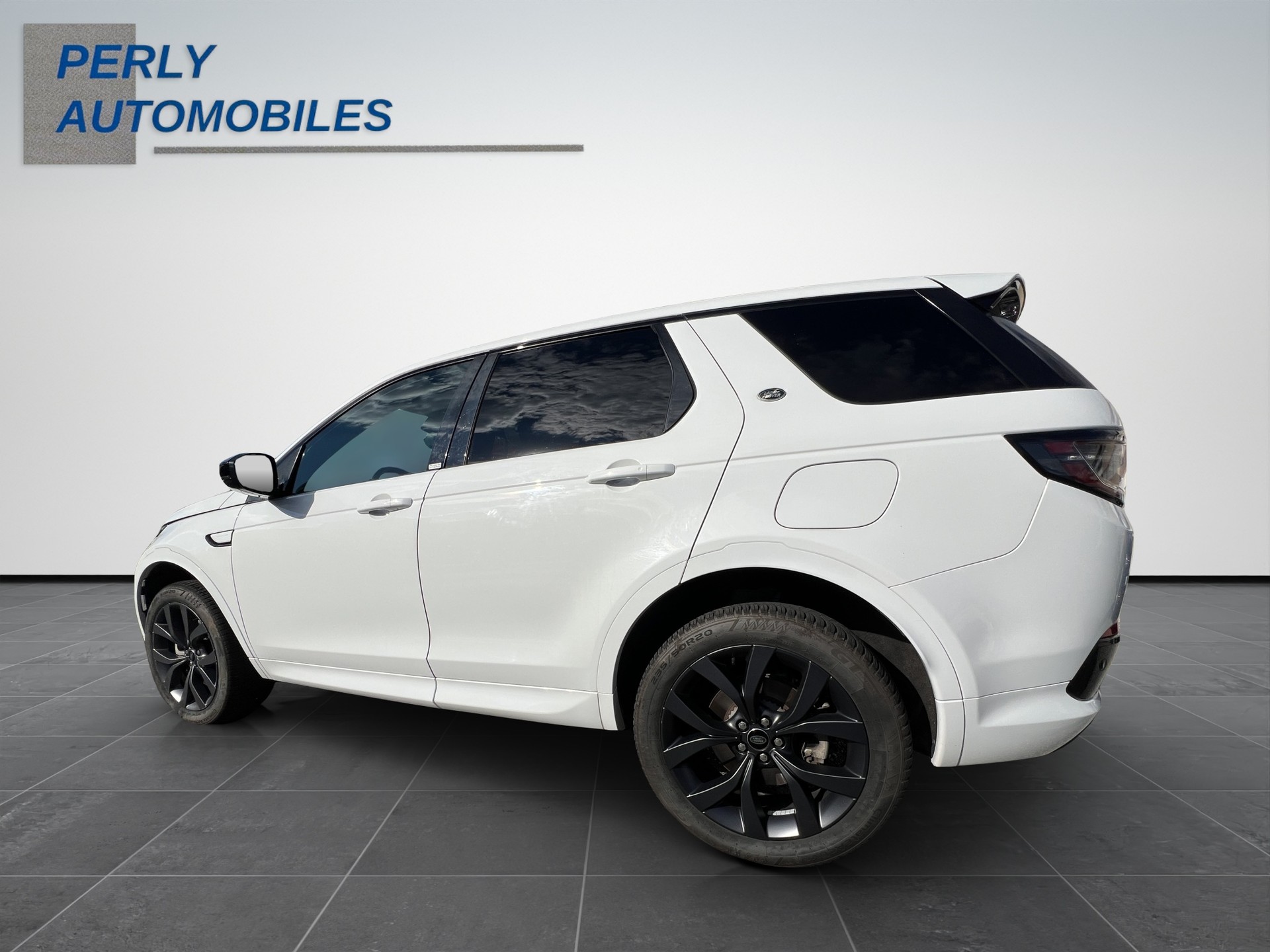 LAND ROVER Discovery Sport 1.5 T 300e R-Dynamic-image-3