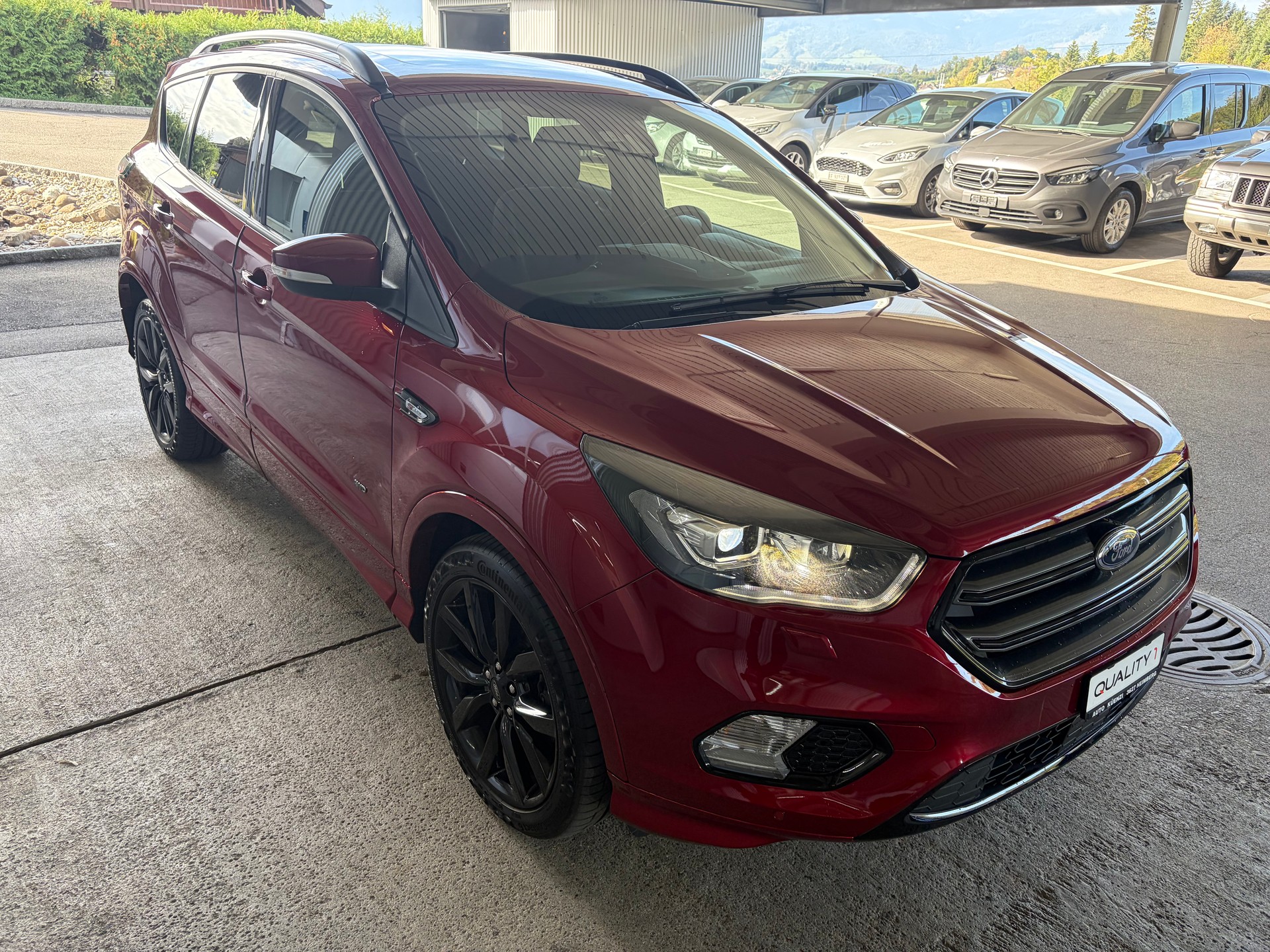 FORD Kuga 2.0 TDCi ST Line High 4WD PowerShift mit AHK-image-1