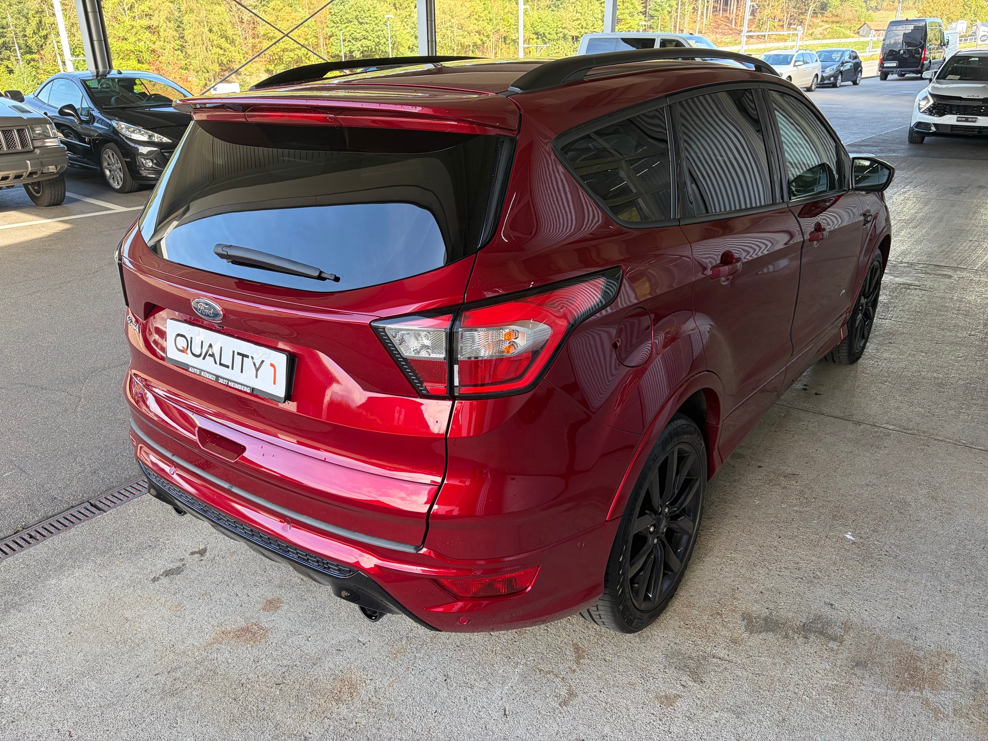 FORD Kuga 2.0 TDCi ST Line High 4WD PowerShift mit AHK-image-3
