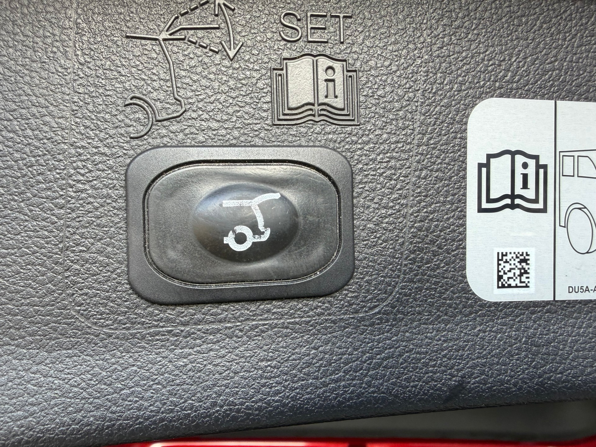 FORD Kuga 2.0 TDCi ST Line High 4WD PowerShift mit AHK-image-11