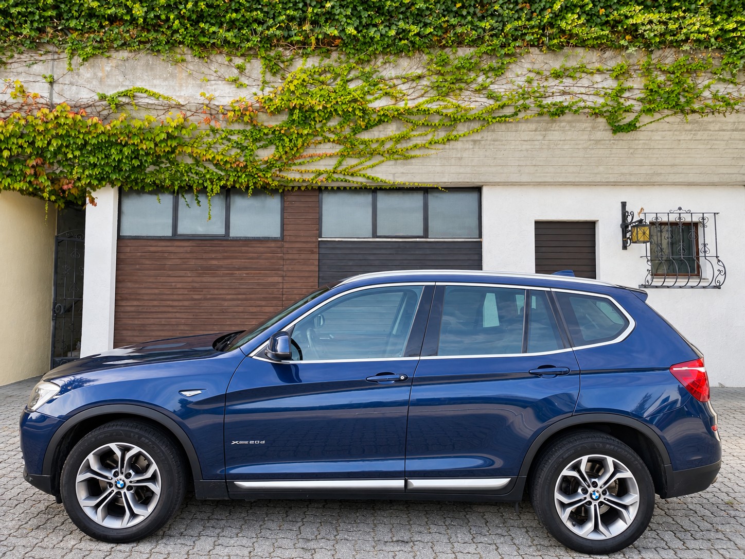 BMW xDrive 20d-image-1