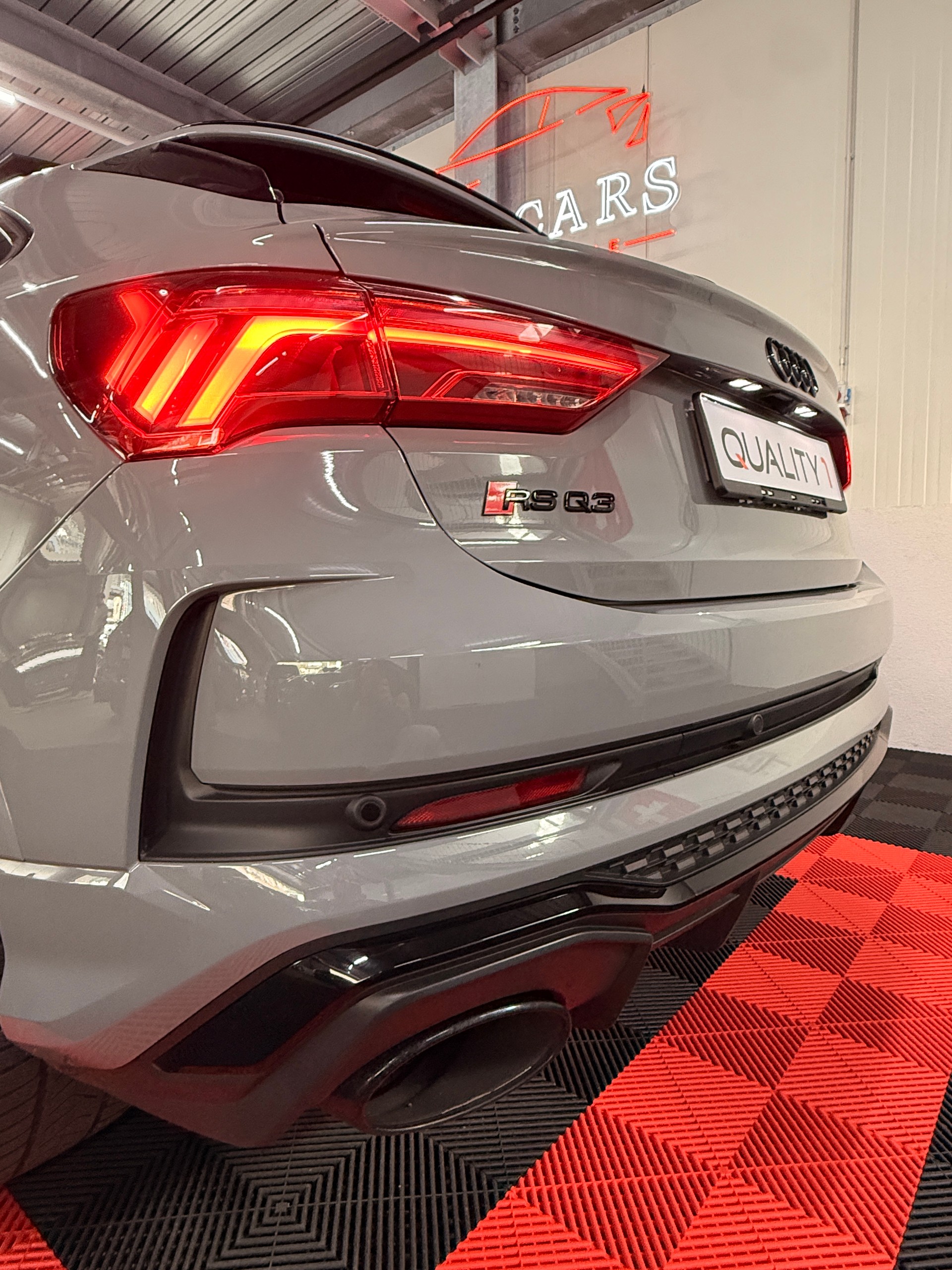 AUDI RS Q3 Sportback quattro S tronic-image-20