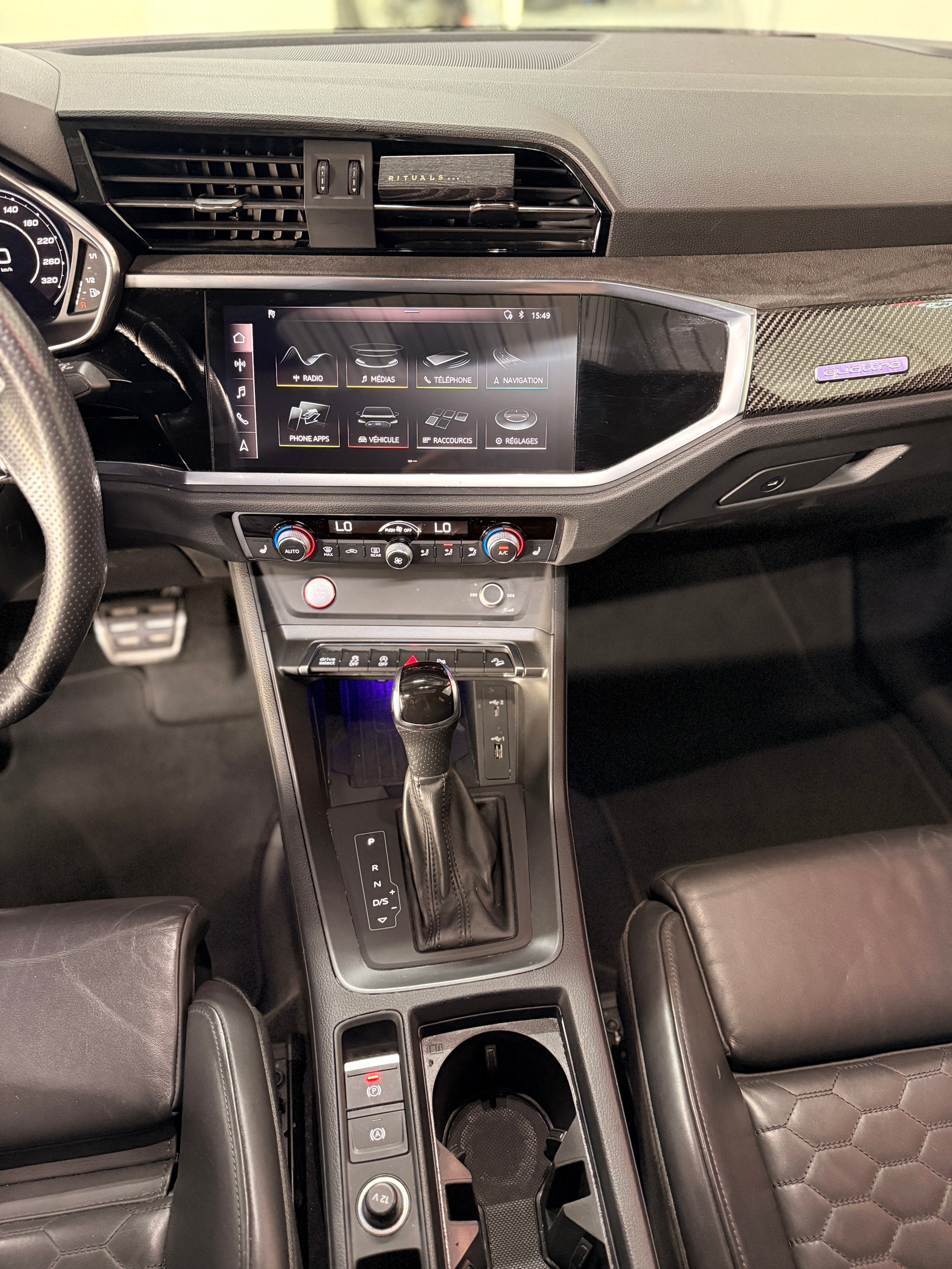 AUDI RS Q3 Sportback quattro S tronic-image-17