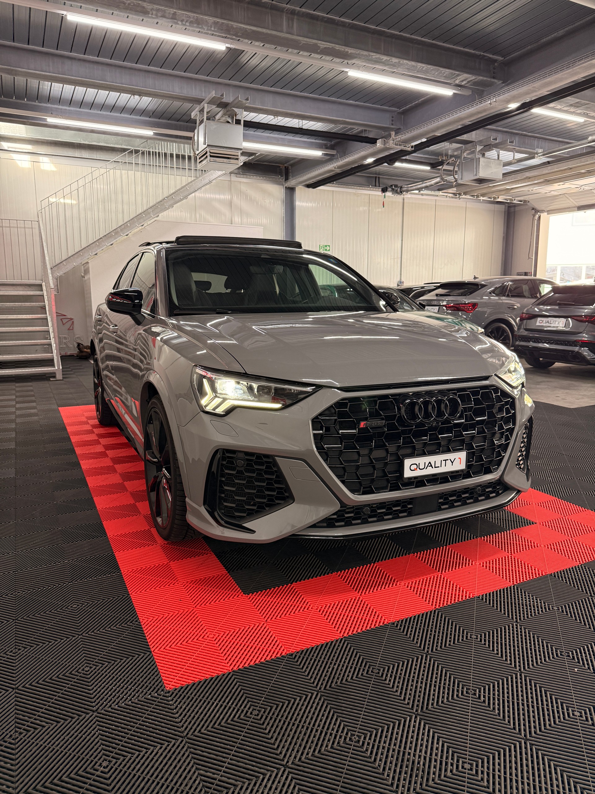 AUDI RS Q3 Sportback quattro S tronic-image-3