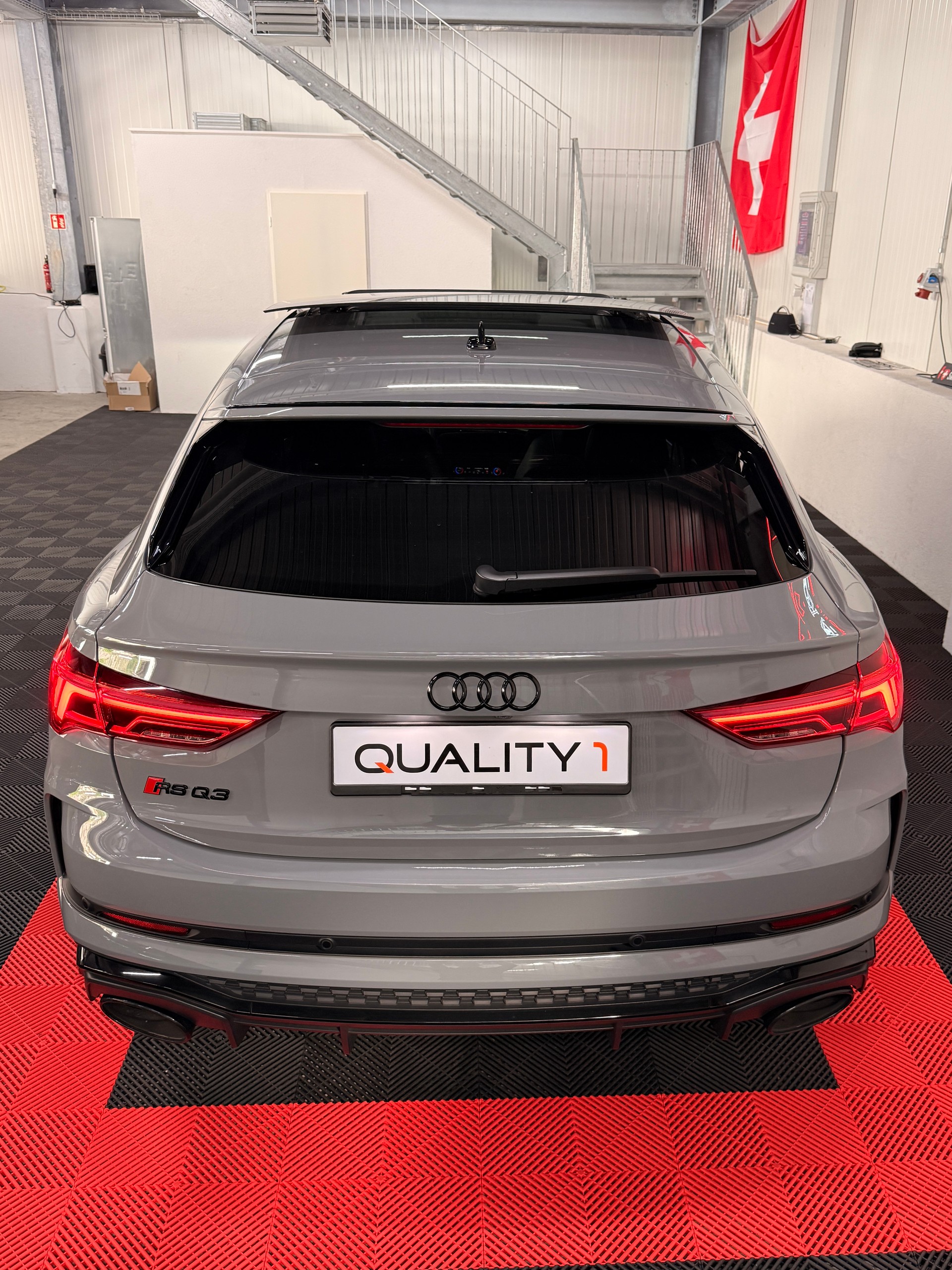 AUDI RS Q3 Sportback quattro S tronic-image-9