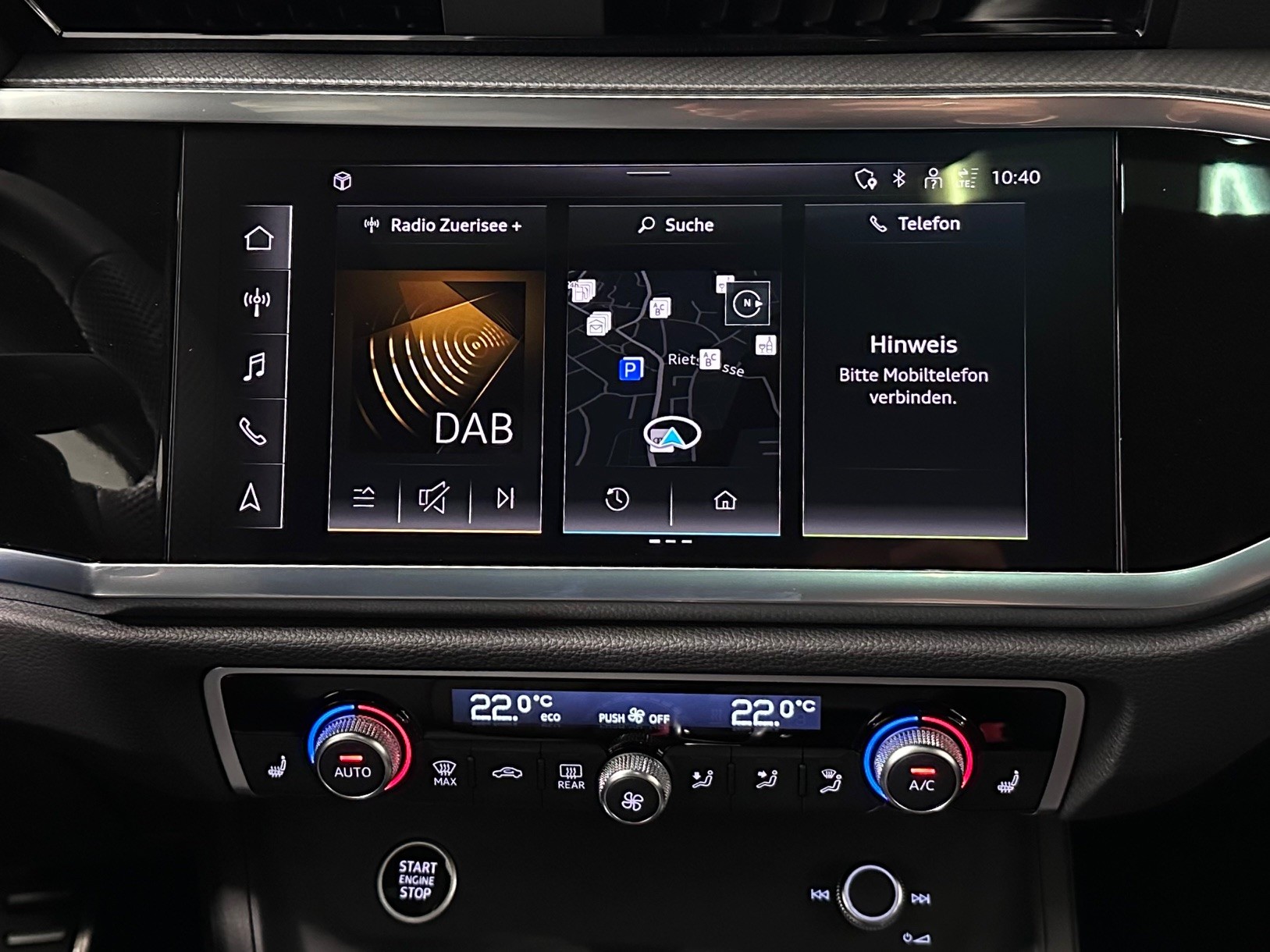 AUDI Q3 45 TFSI S line quattro S-tronic-image-9
