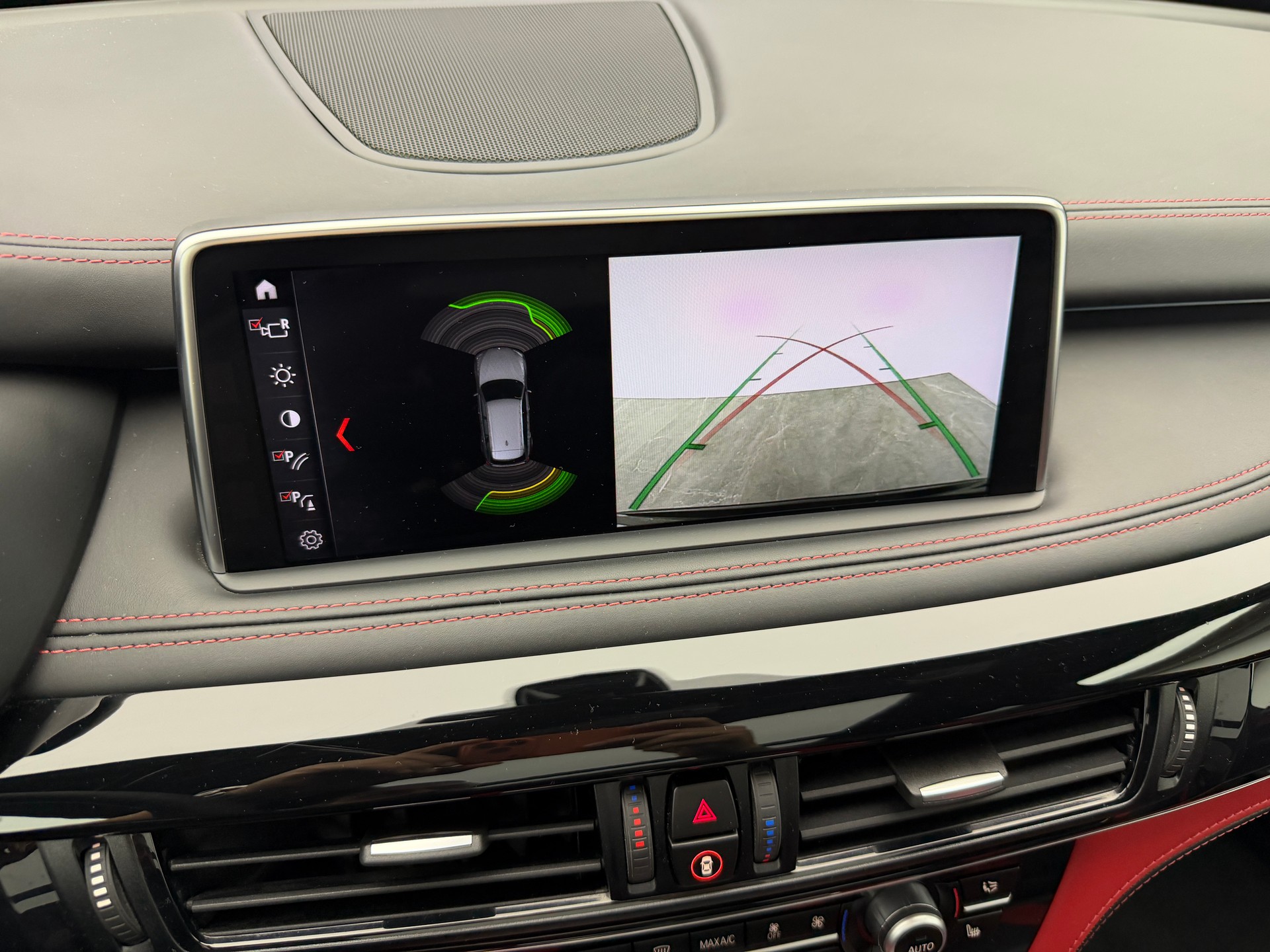BMW X5M Edition Black Fire Steptronic / Akrapovic Abgasanlage / H&R Federn / 360° Kamera / Panoramadach / H&K Soundsystem-image-13