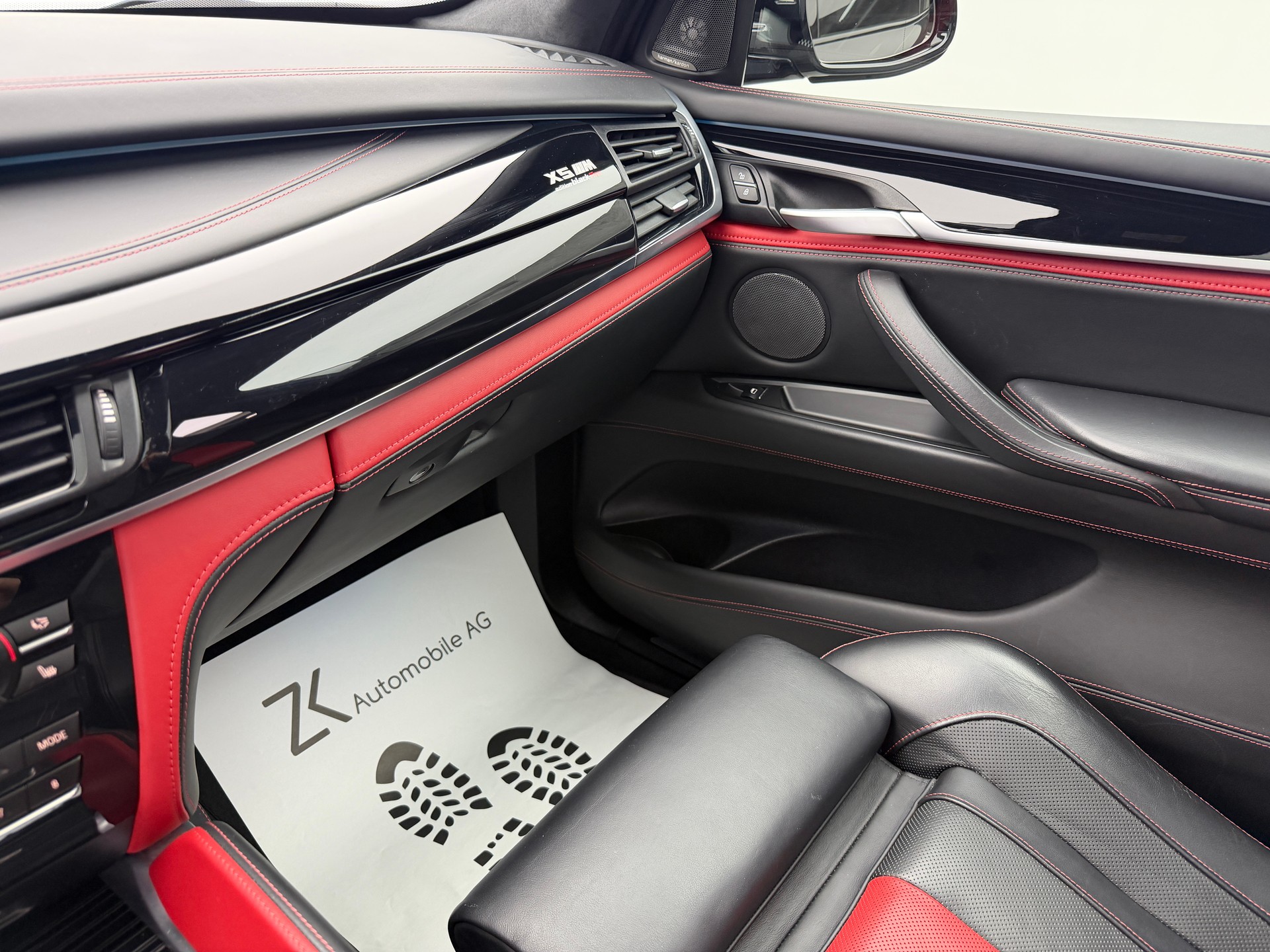 BMW X5M Edition Black Fire Steptronic / Akrapovic Abgasanlage / H&R Federn / 360° Kamera / Panoramadach / H&K Soundsystem-image-16