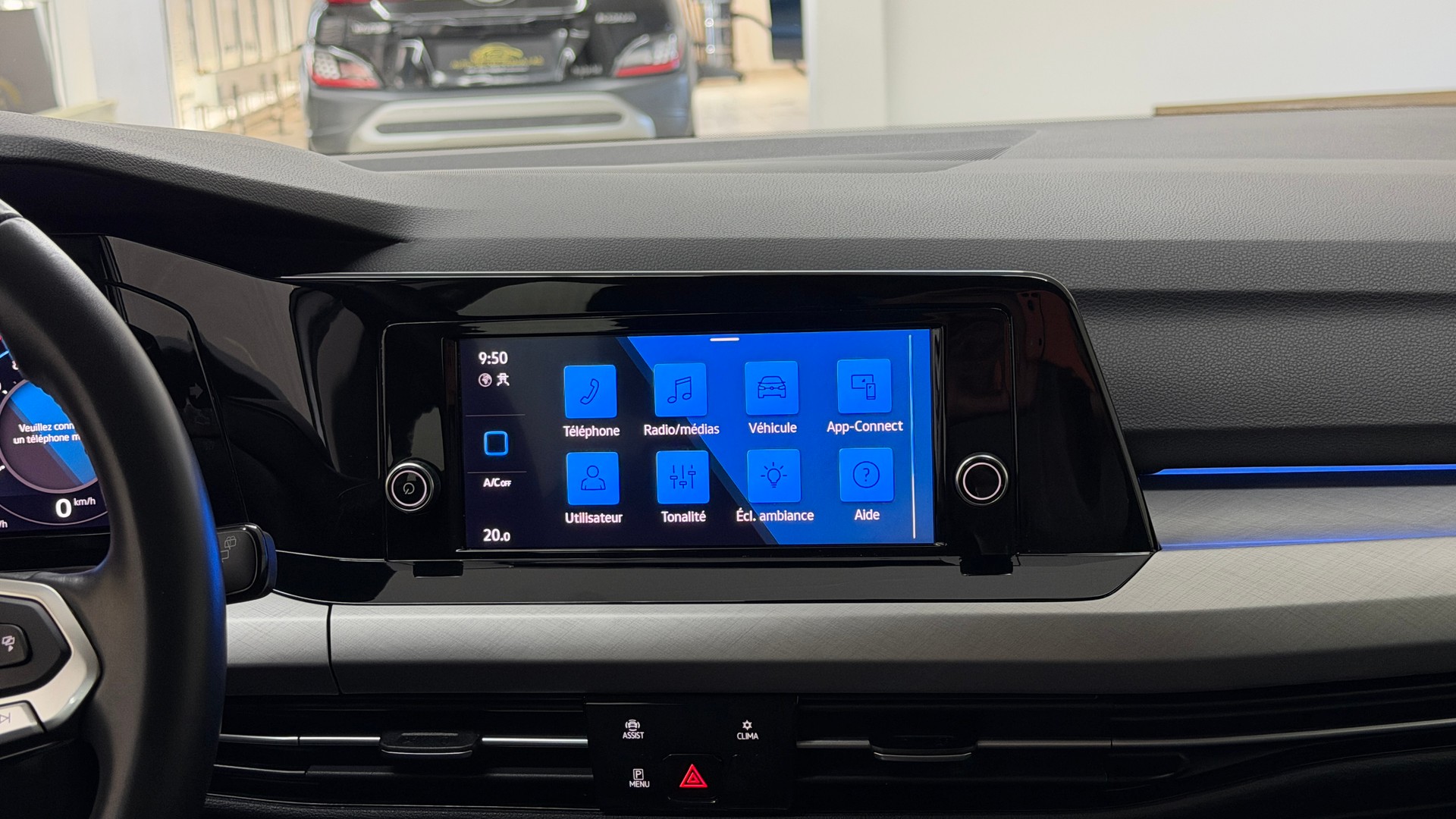 VW Golf Variant 1.5 eTSI mHEV Life-image-9