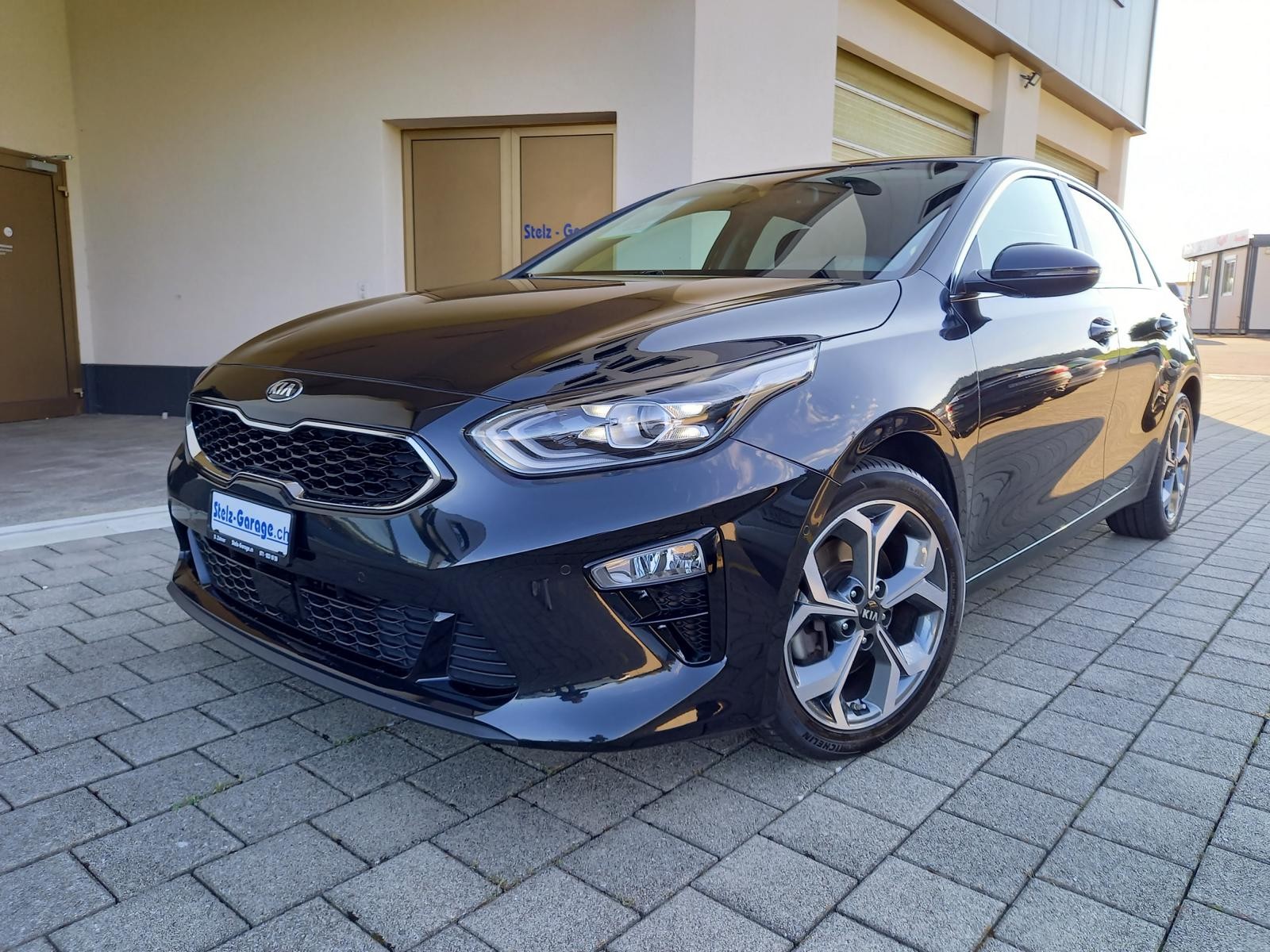 KIA Ceed 1.4 T-GDi Style DCT-image-0
