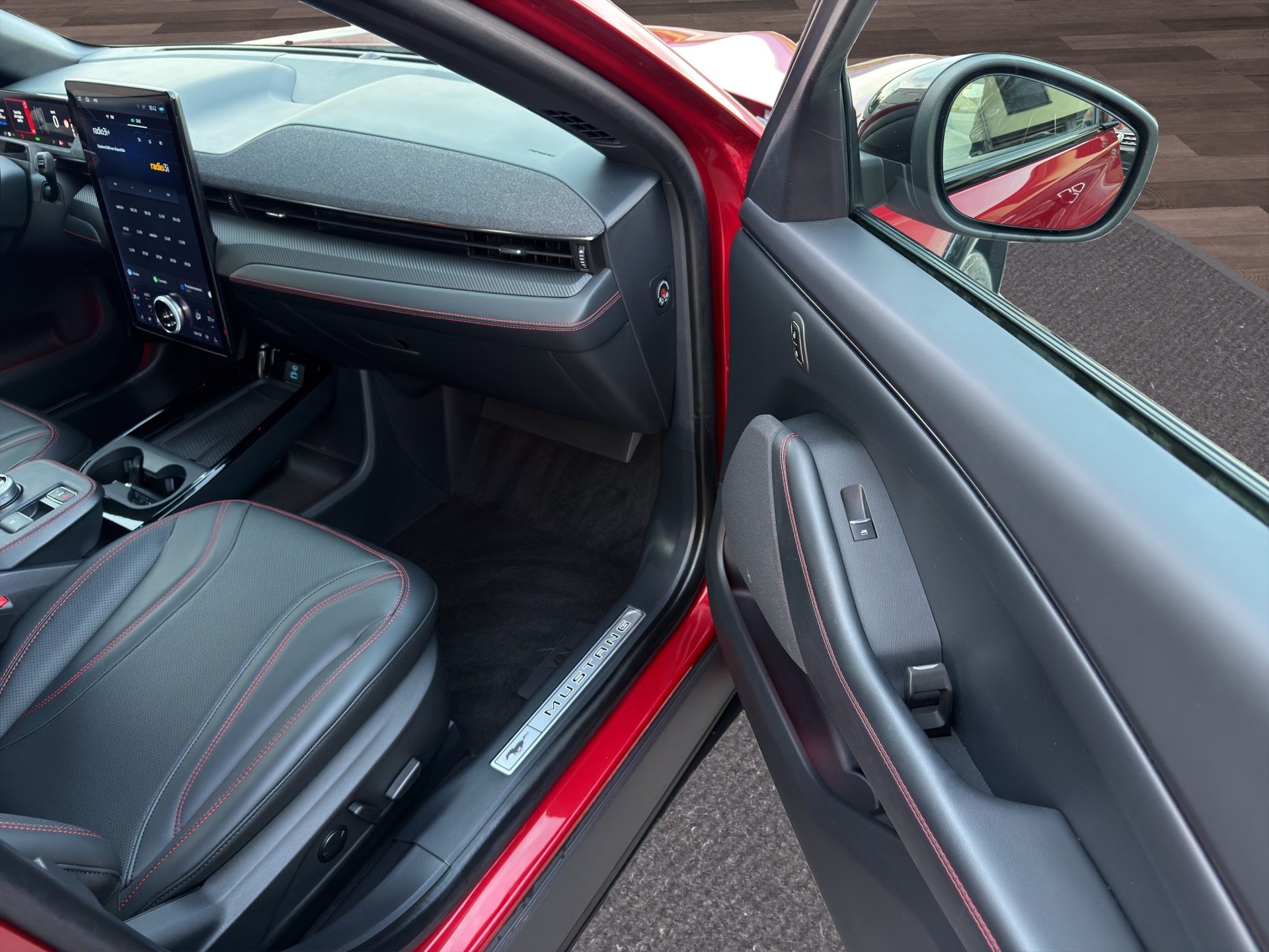 FORD Mustang MACH-E Premium RWD 88 kWh-image-20