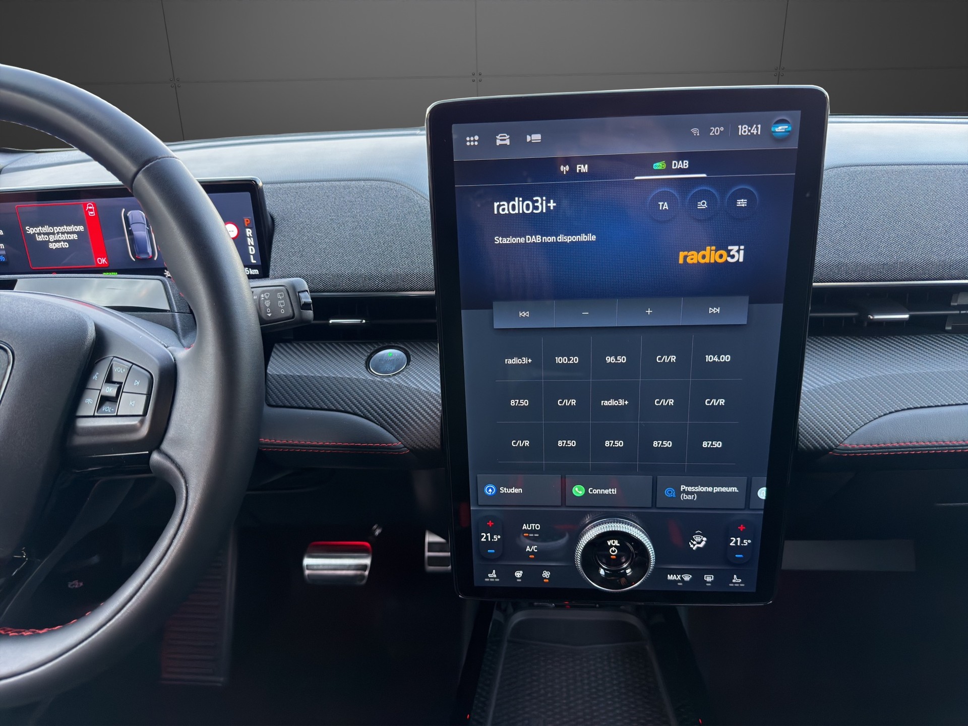 FORD Mustang MACH-E Premium RWD 88 kWh-image-14