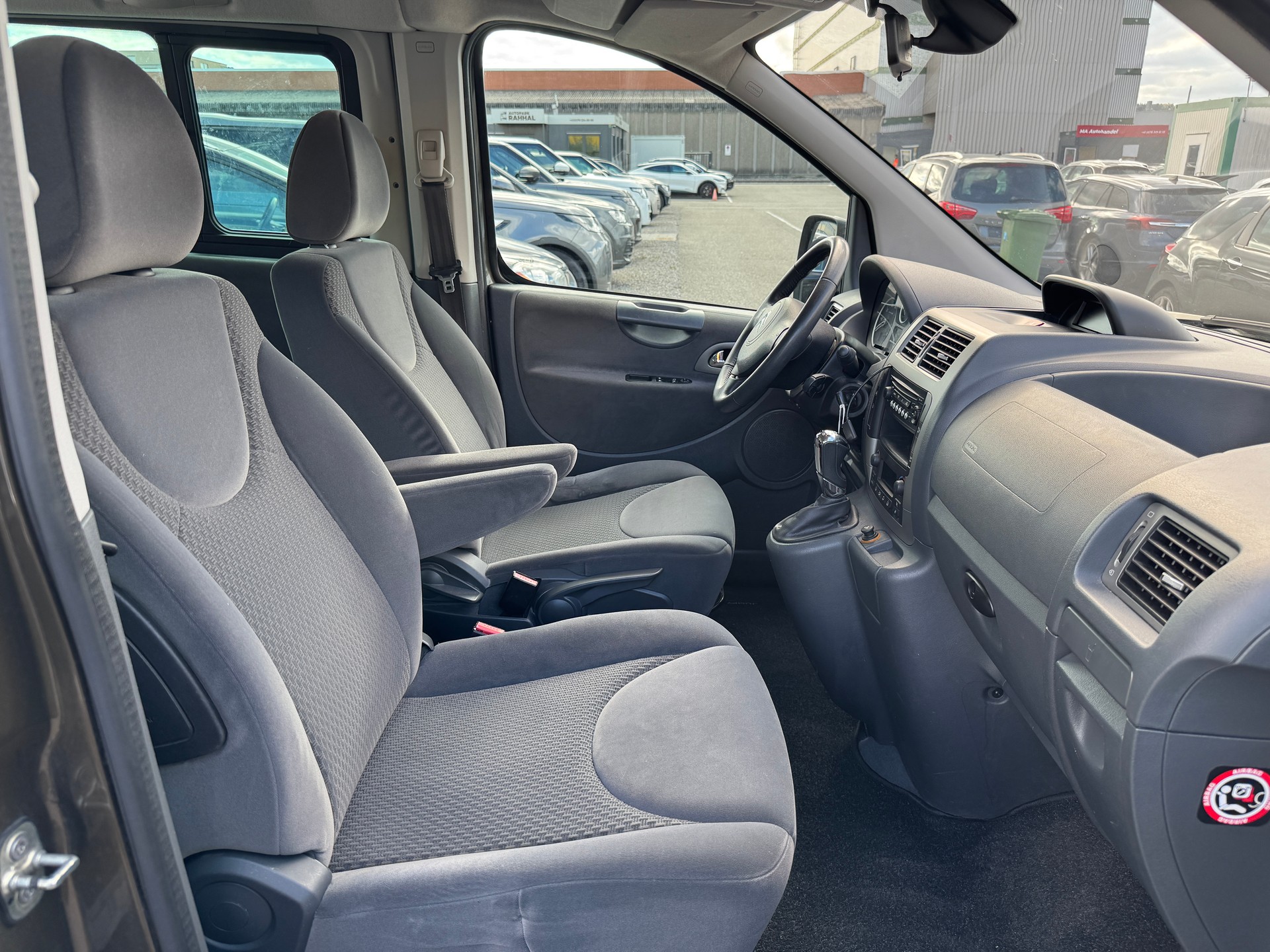 CITROEN Jumpy 2.0 HDi L1H1 Exclusive A-image-11